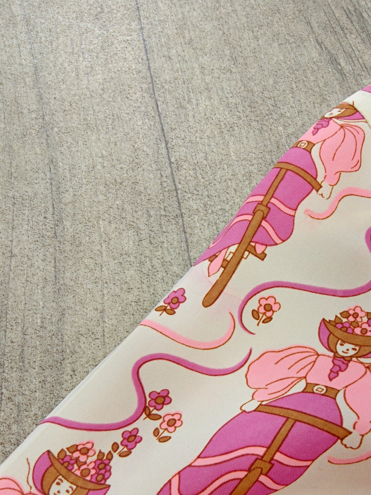 1970s novelty bicycle print pink dagger collar shirt - XS/S