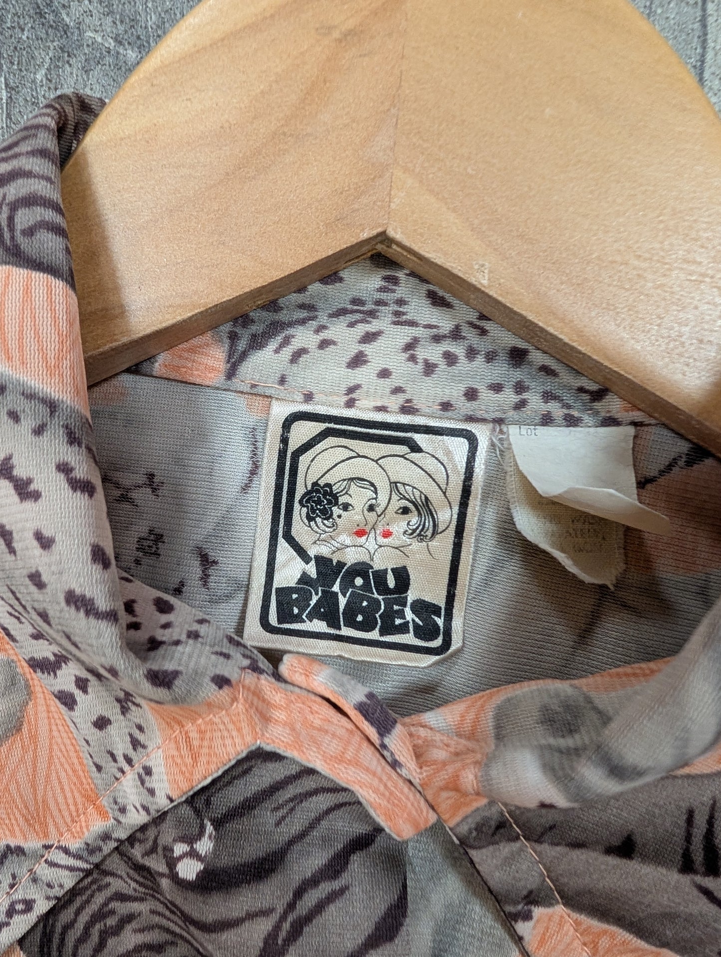 1970s You Babes novelty big cat print shirt - S