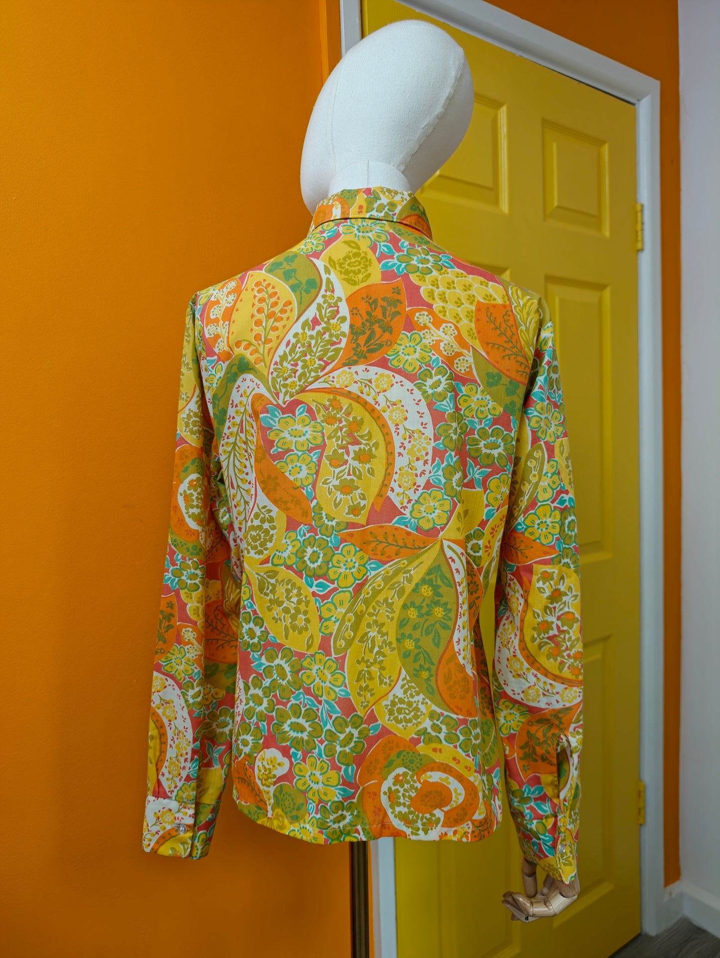 60s/70s psychedelic paisley print dagger collar shirt - M/L