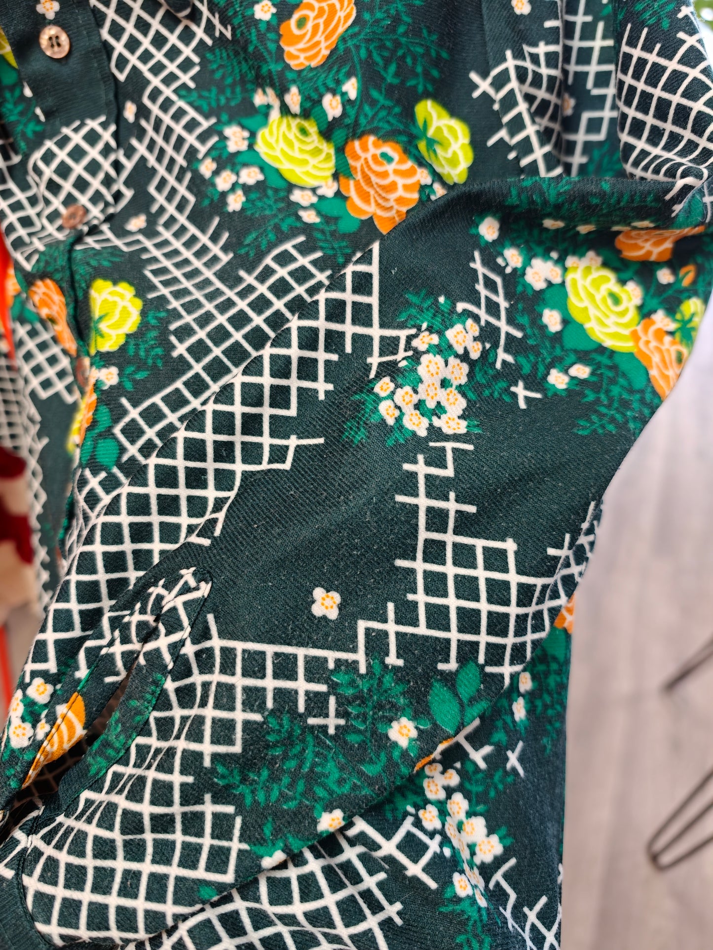1970s Cellini floral dagger collar shirt