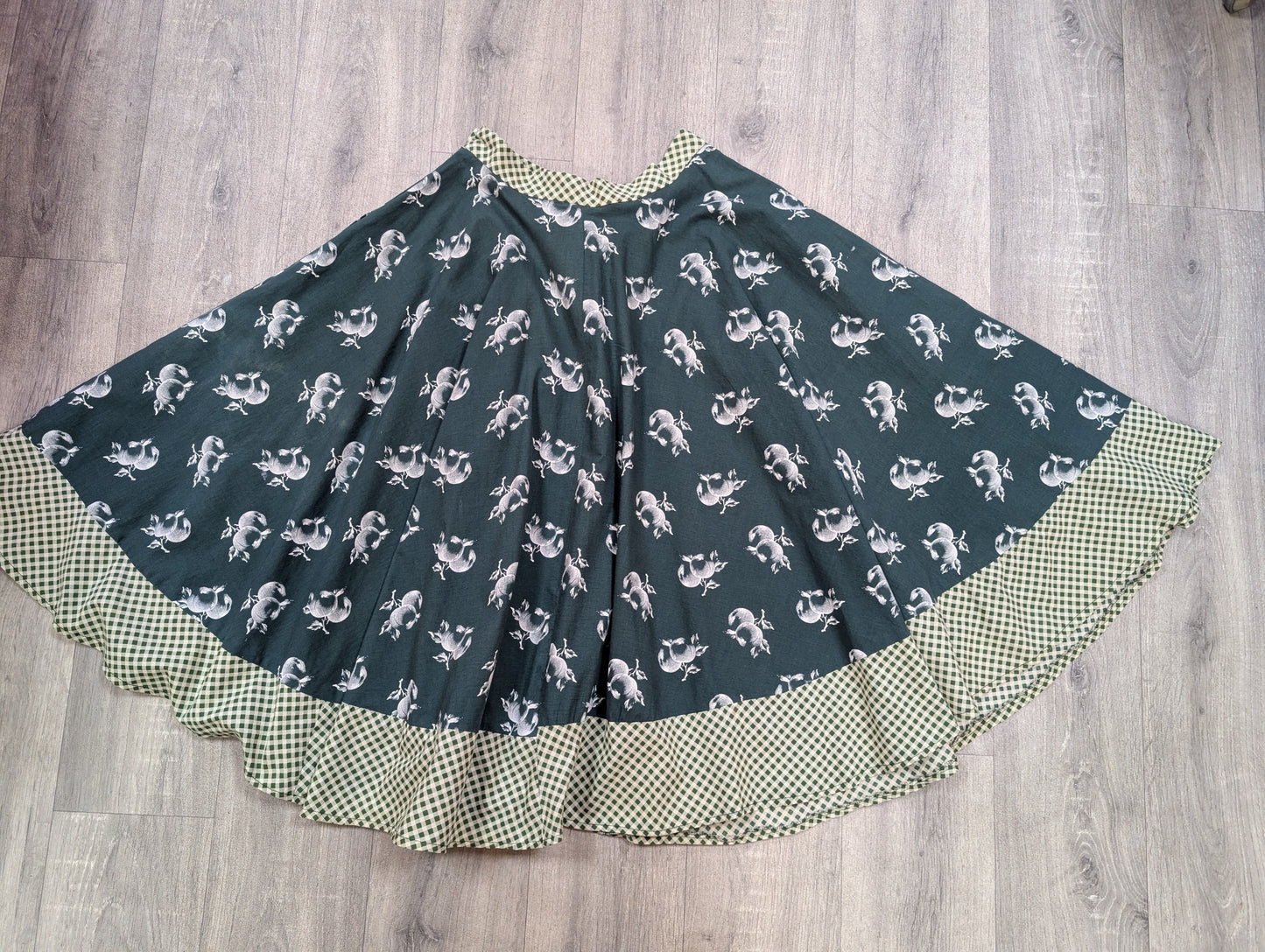 1970s Sunset full circle novelty fruit & gingham print cotton skirt - 27.5" waist