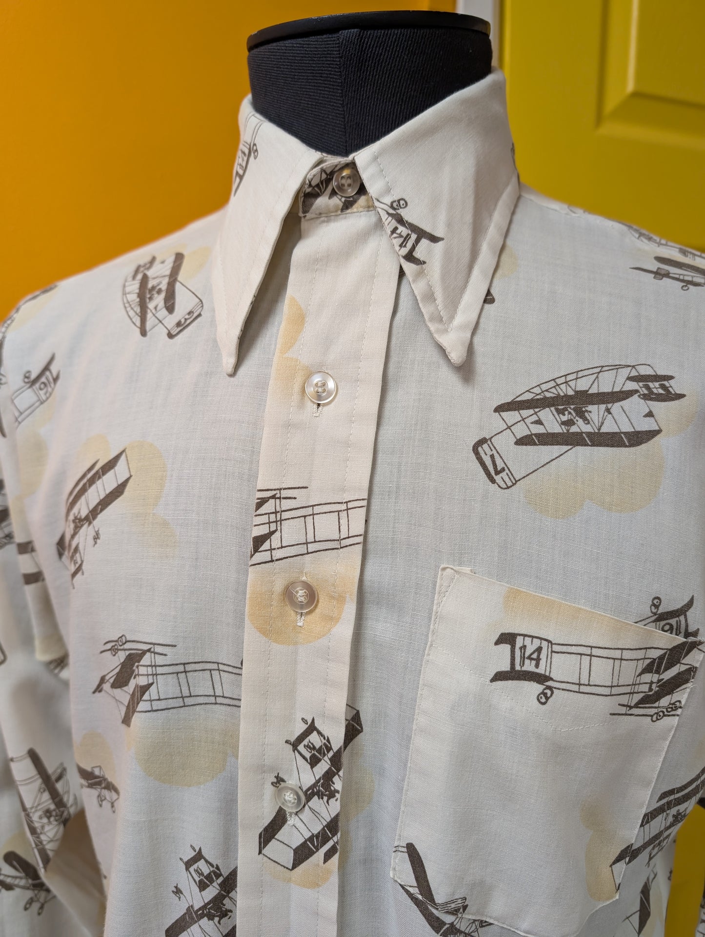 1970s Grants novelty aeroplane print dagger collar shirt