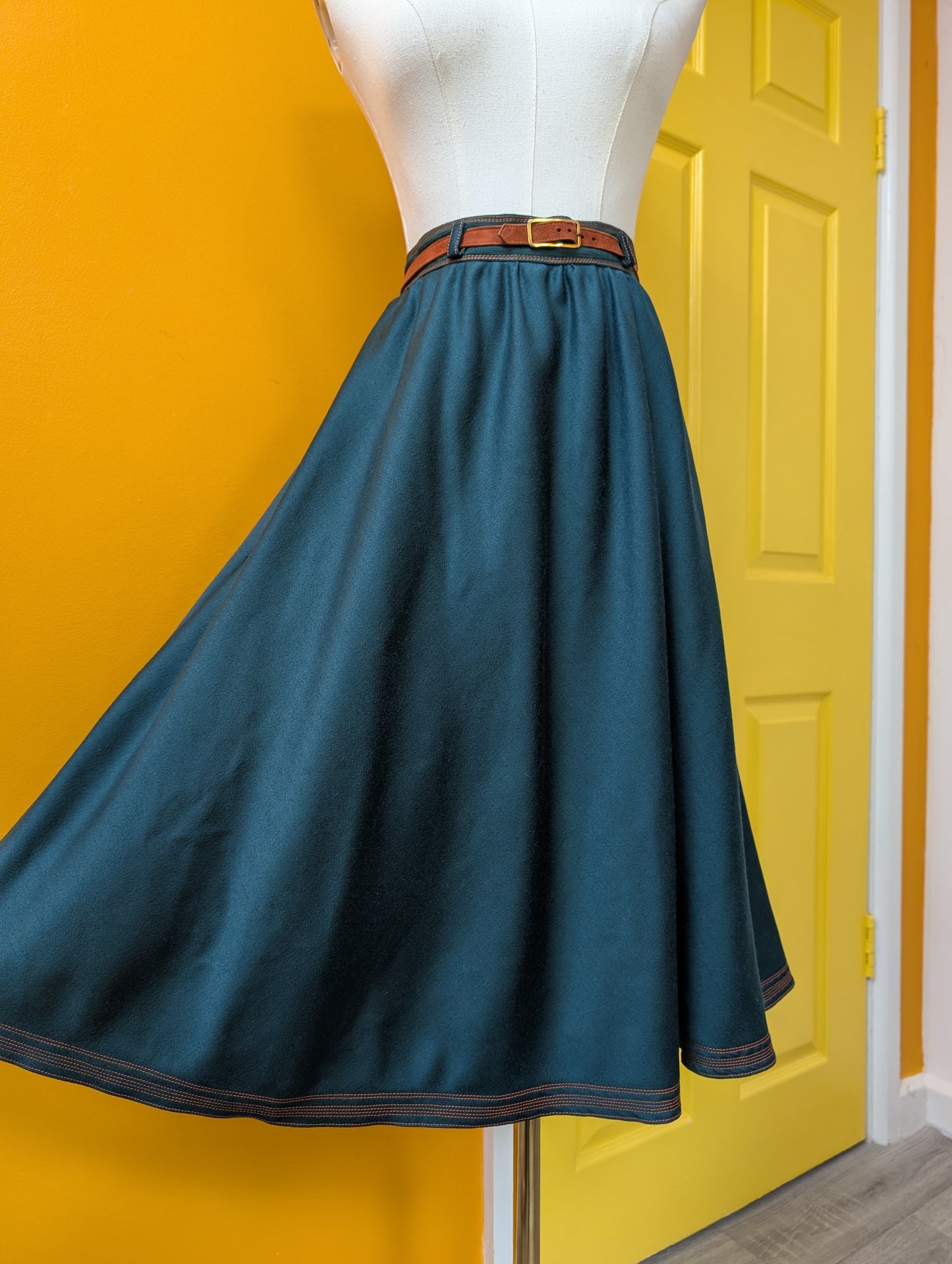 1970s Jean & Martin Pallant green wool suit - XS/S/6/8