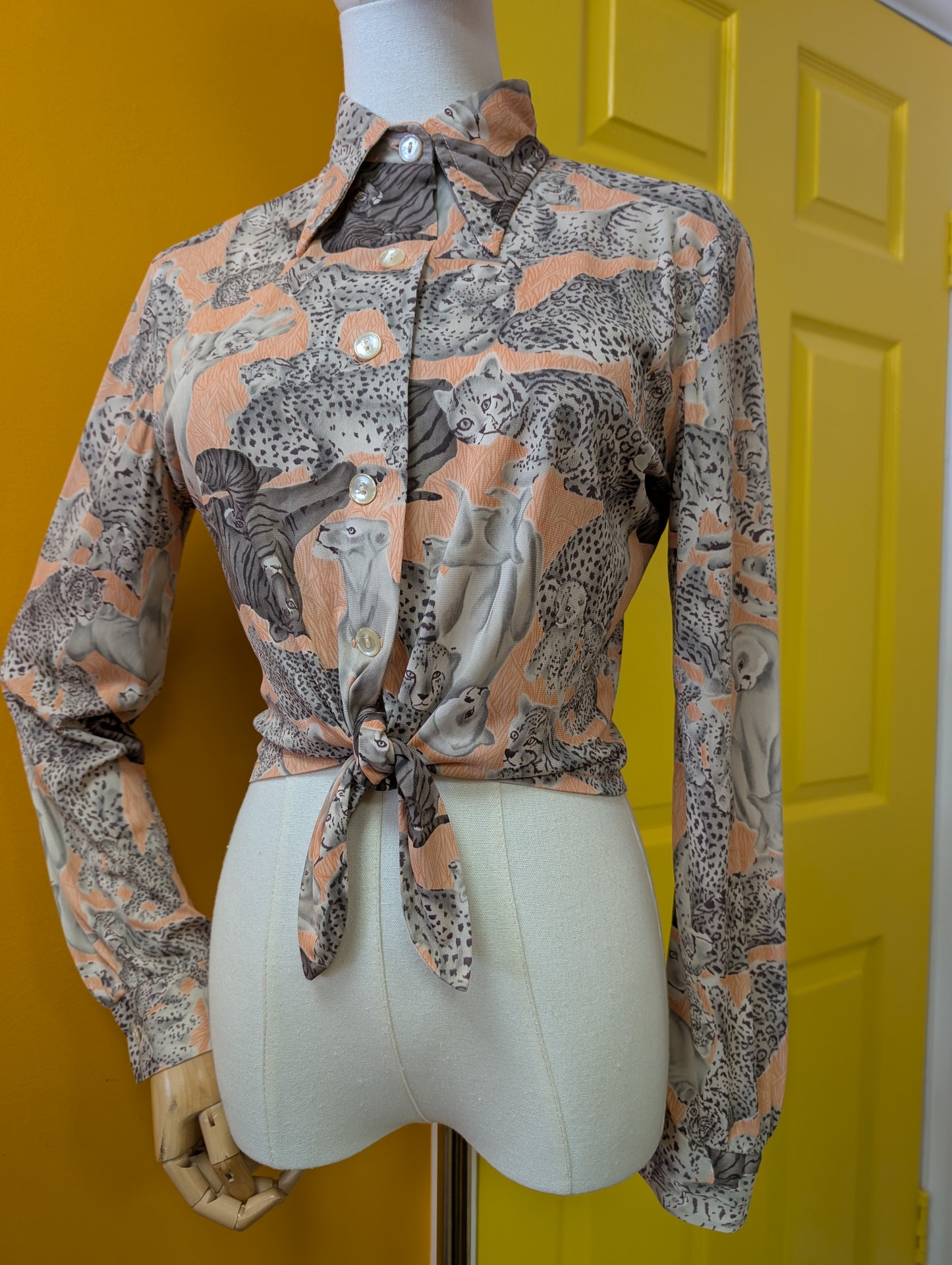 1970s You Babes novelty big cat print shirt - S