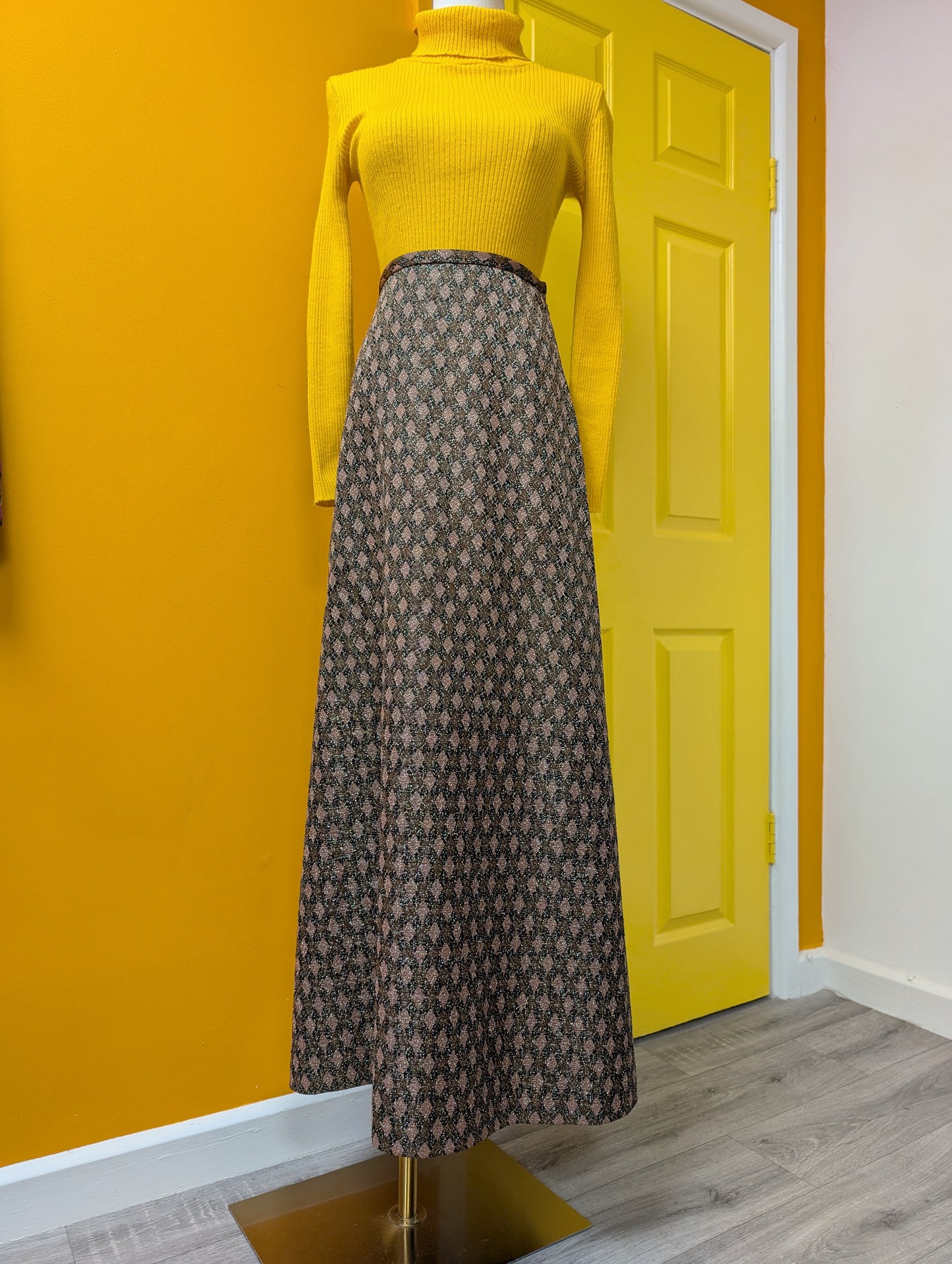 1970s Dereta gold lurex maxi skirt - 29" waist