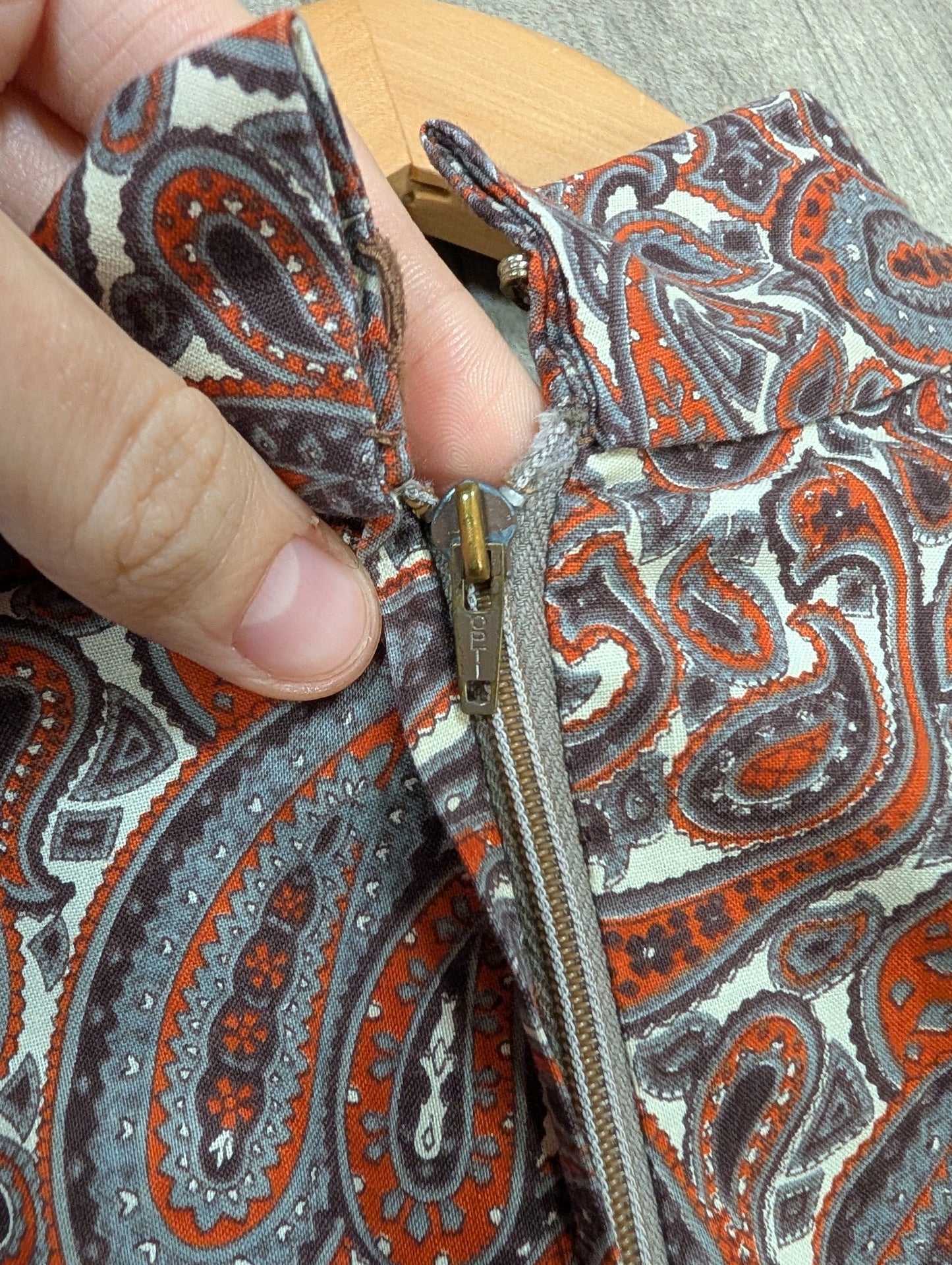1960s brown paisley dress & belt - M/14