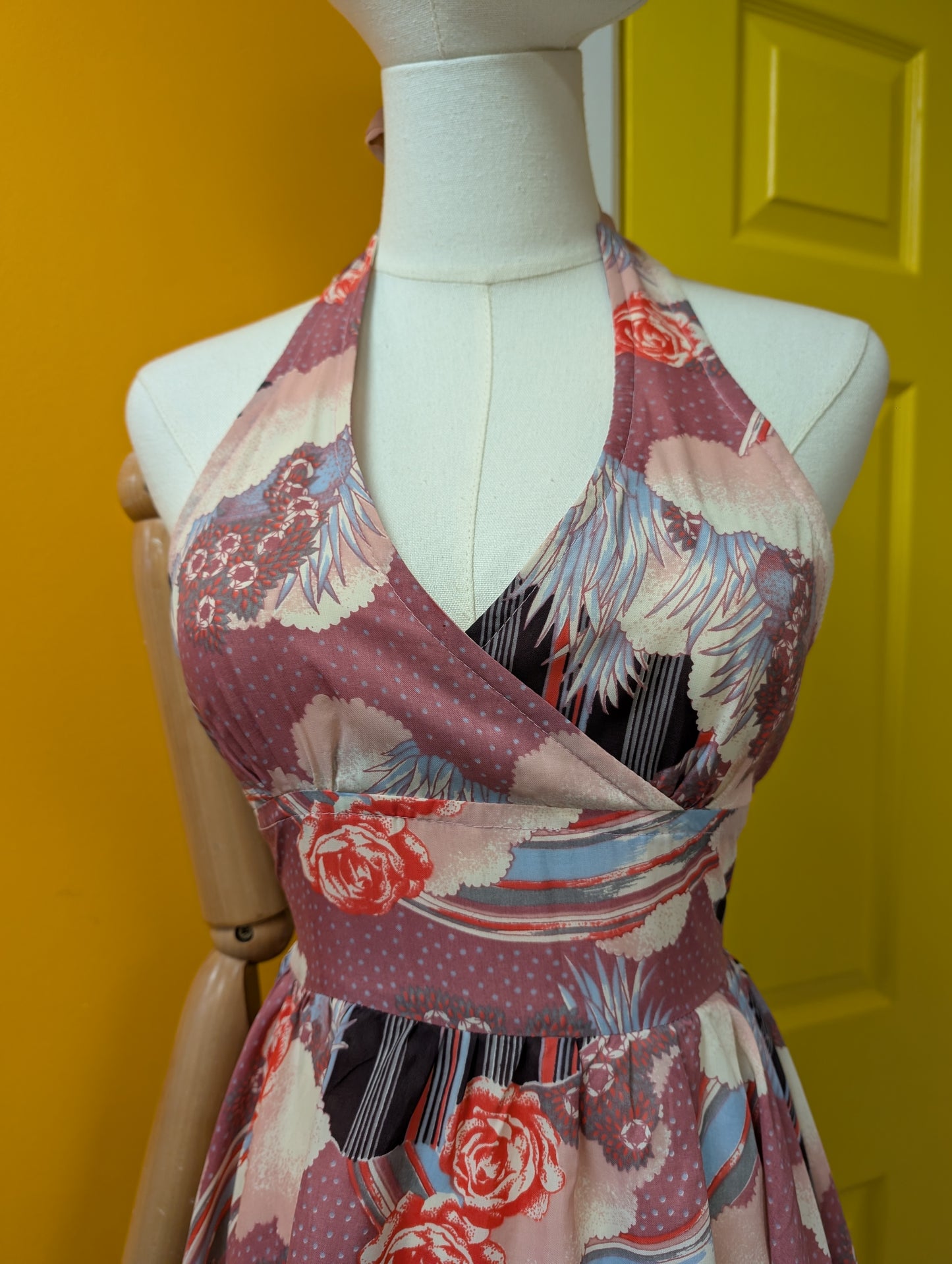 1970s halter neck tiered maxi dress - XS/6