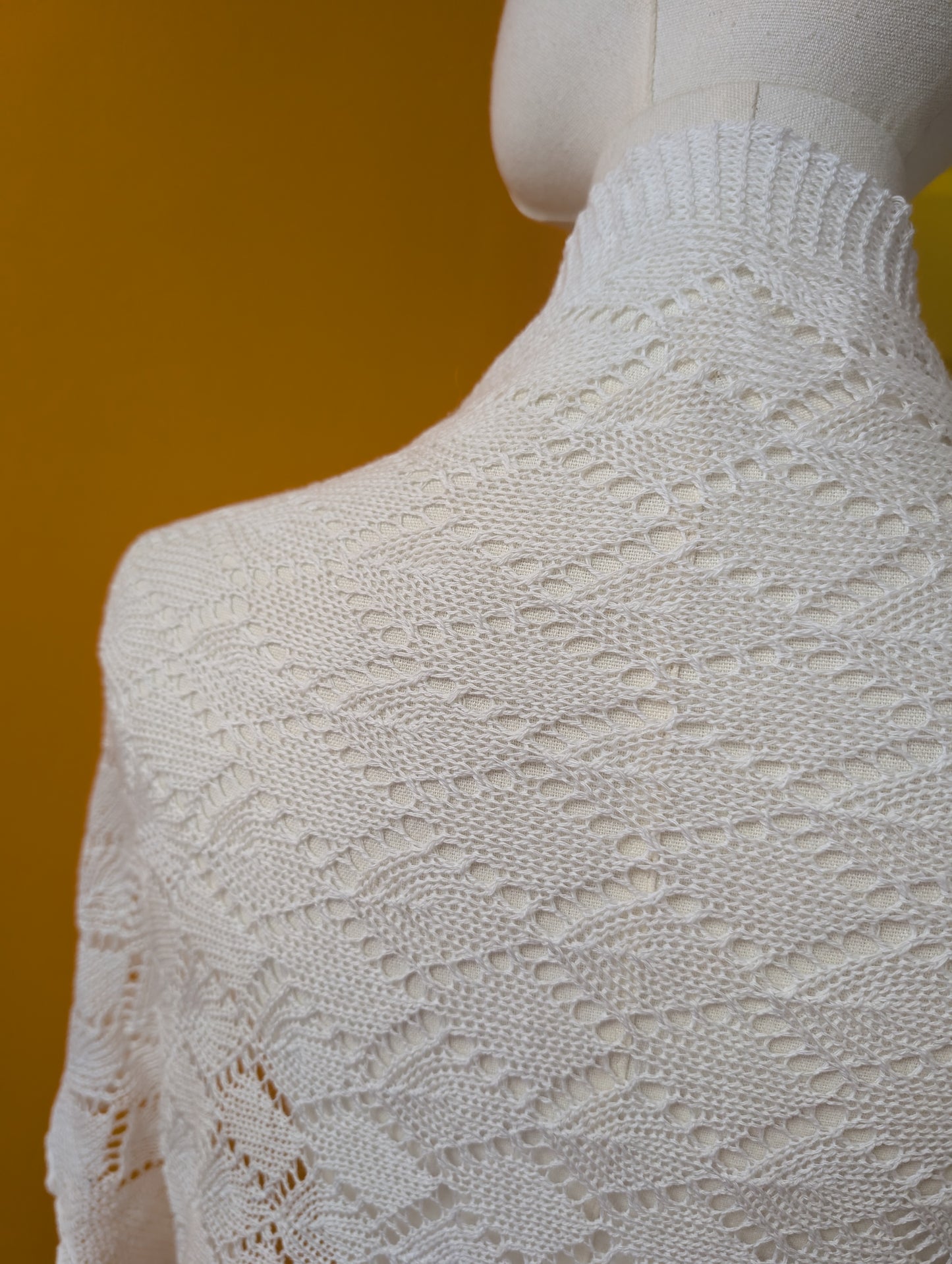 80s/90s Laura Ashley white cotton shawl/scarf