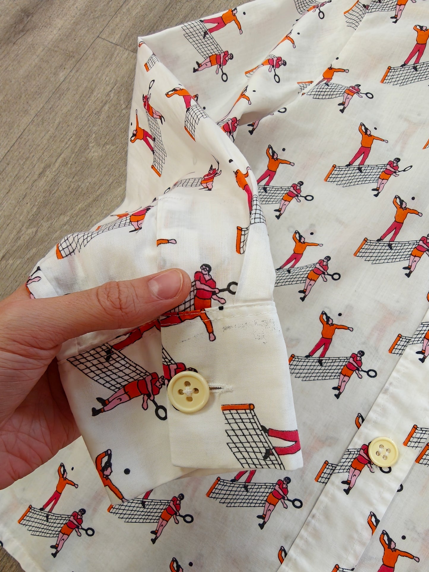 1970s novelty tennis print cotton dagger collar shirt - M