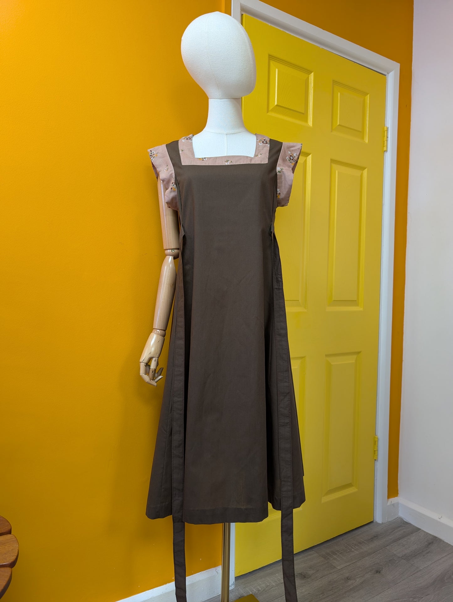 Brown cotton dress with floral dress - S/8/10
