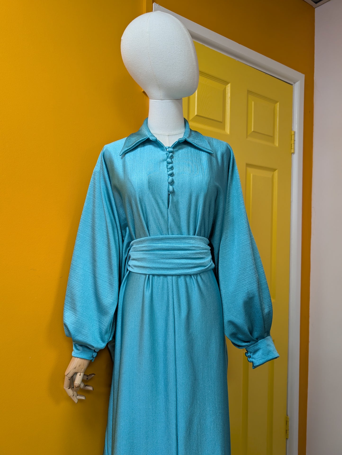 1970s turquoise belted kaftan