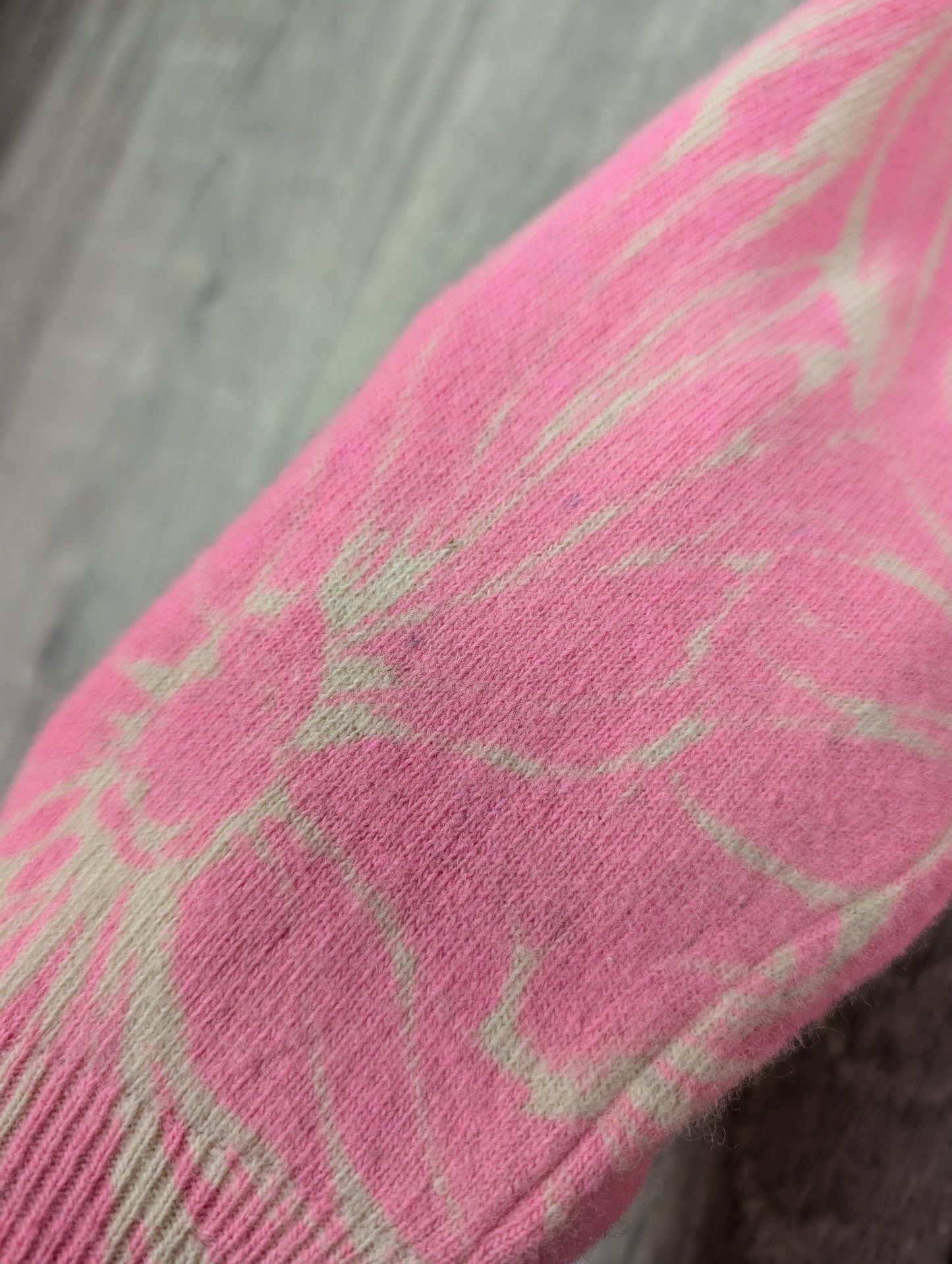1960s Daisy pink wool jumper - S