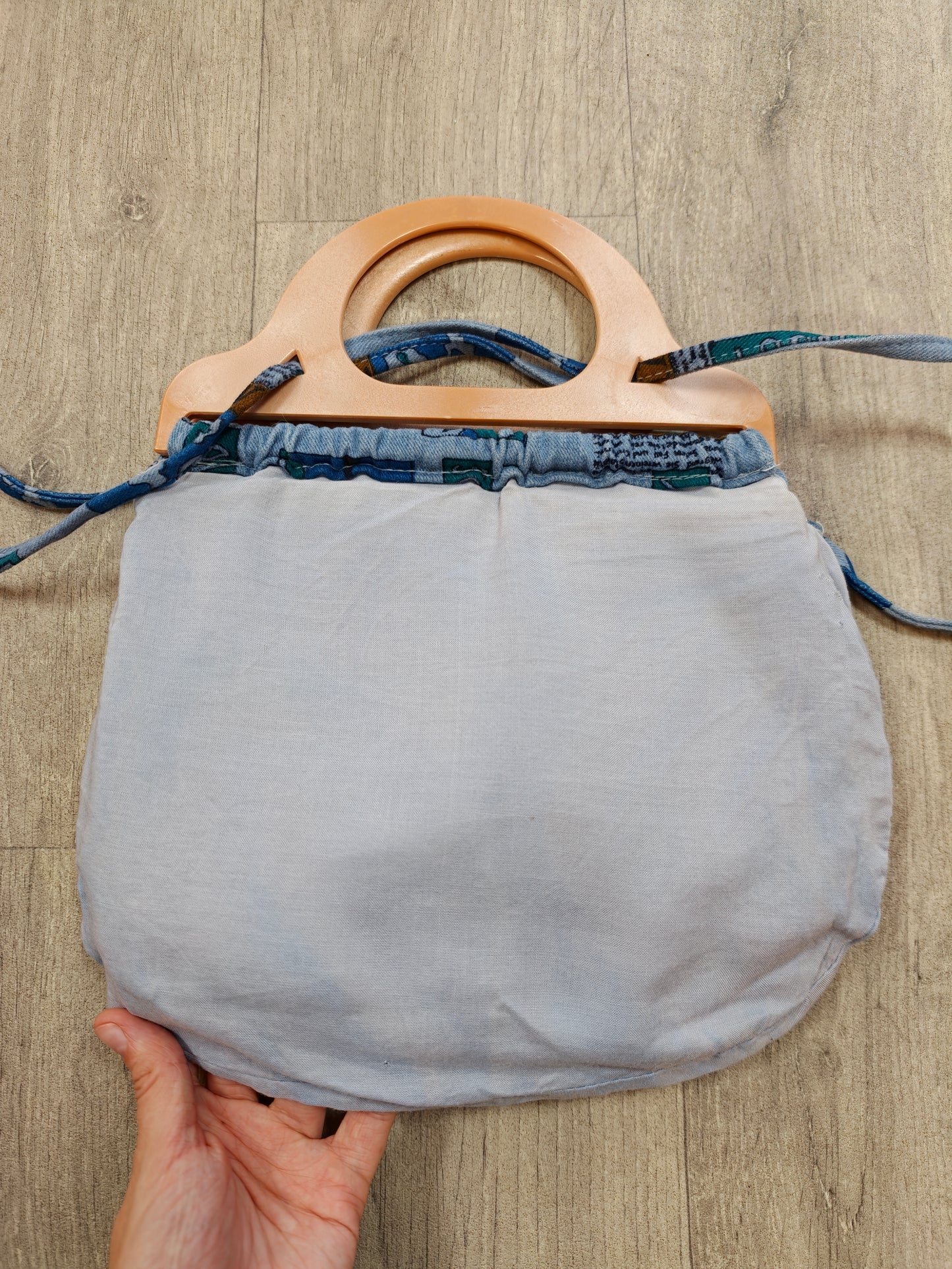 1970s blue novelty print handbag