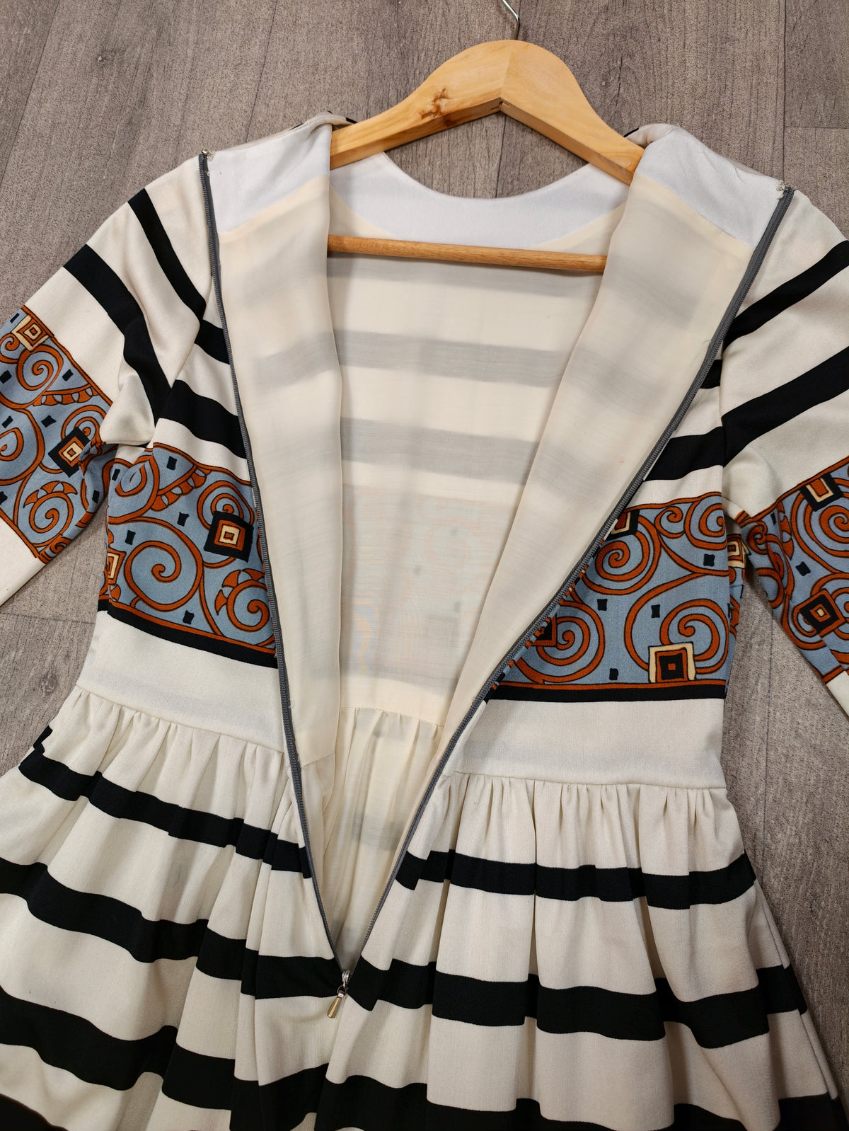 Novelty print dress - XS/S/6/8