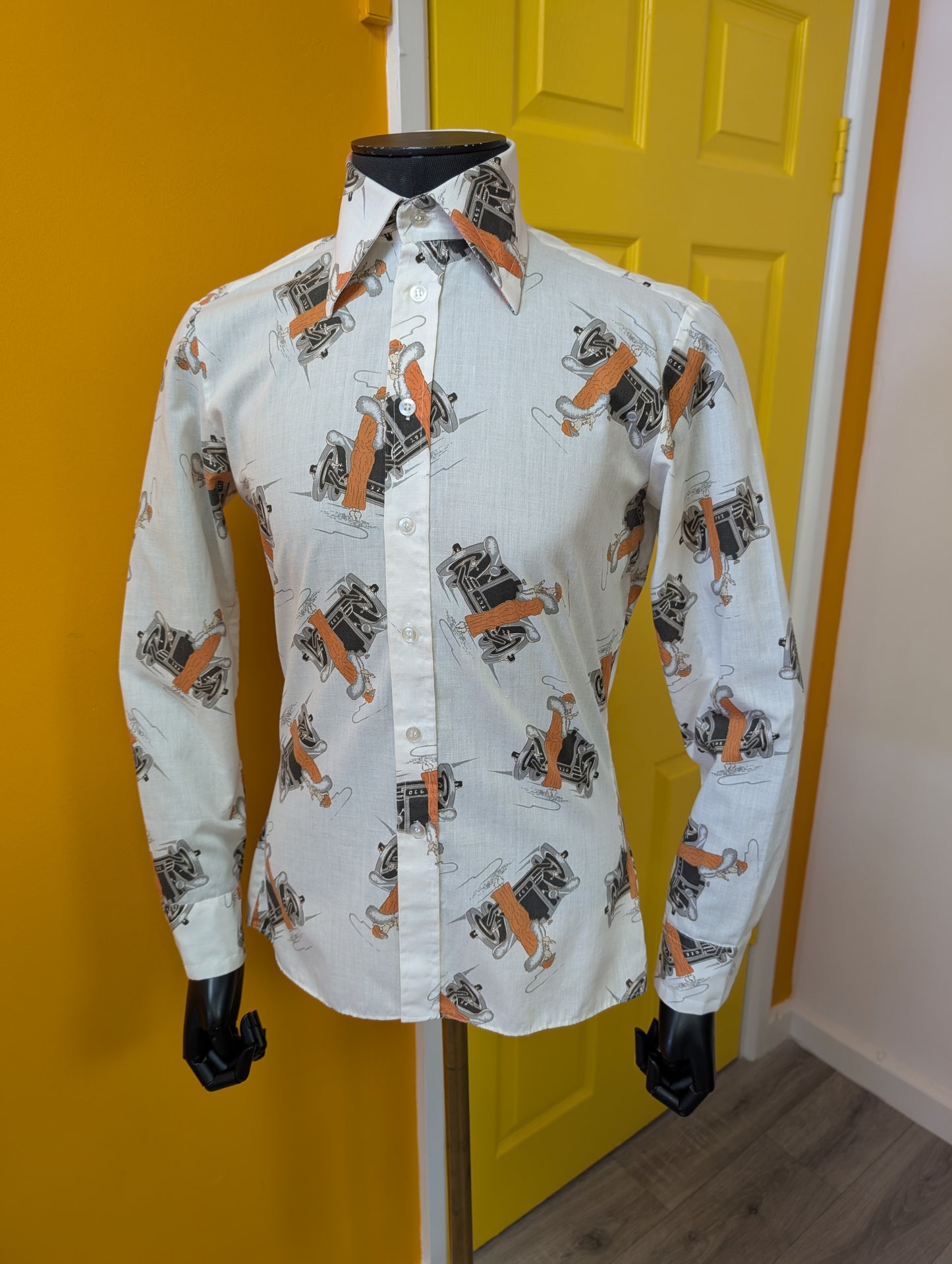 1970s Dickens novelty Art Deco print shirt