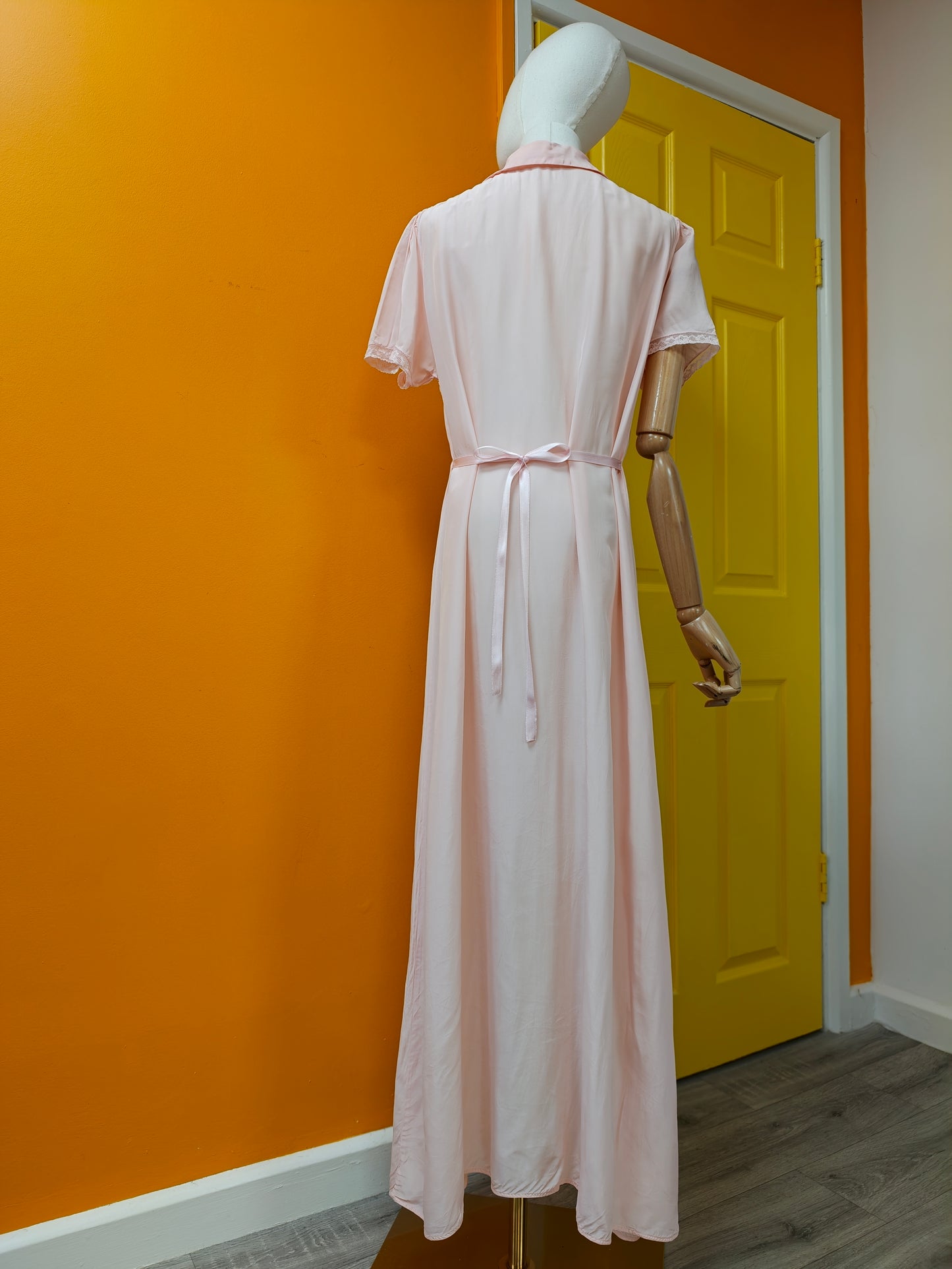 50s/60s Deadstock Will-O-The-Wisp by Minster nylon nightdress