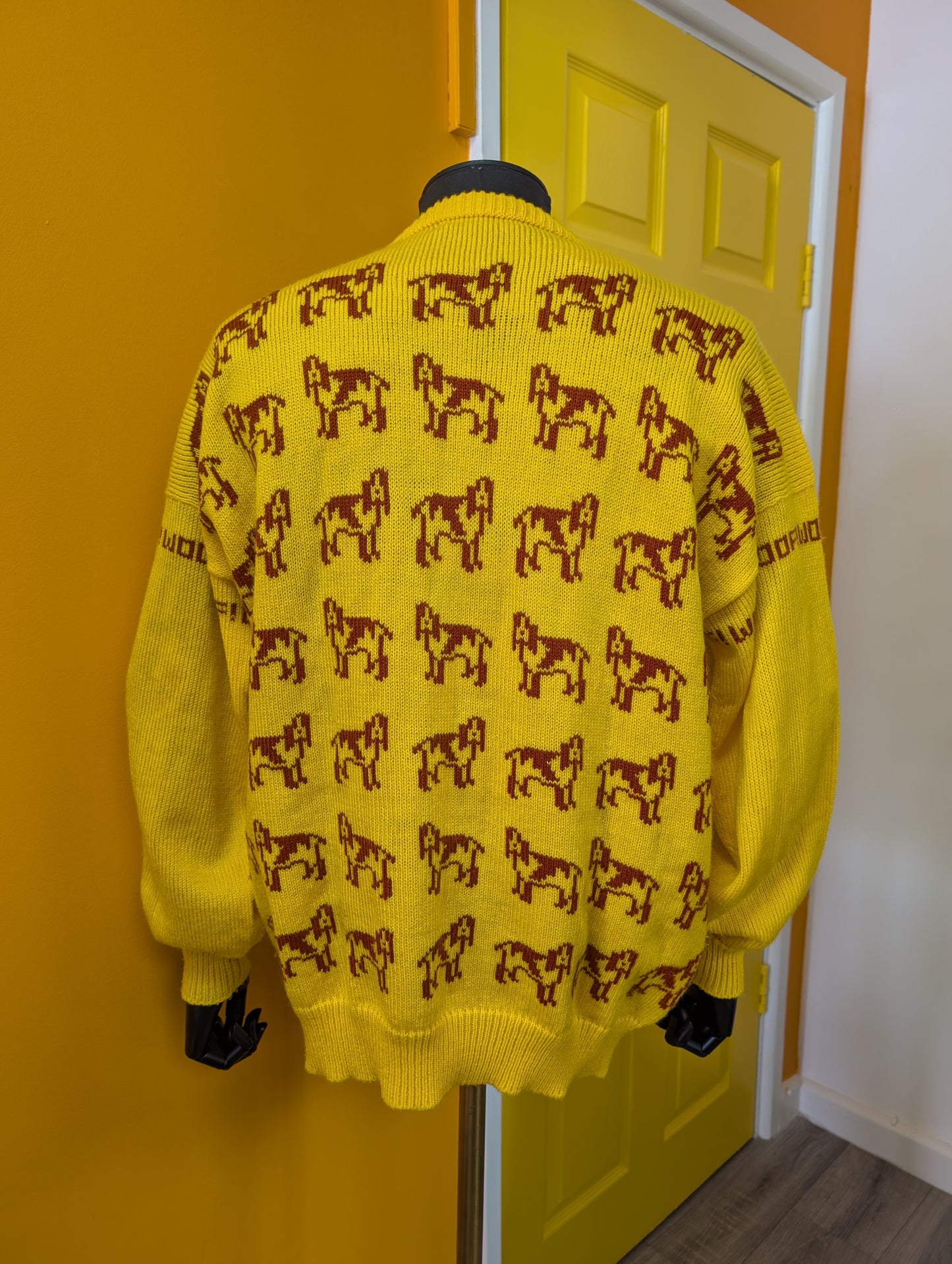 Woof! Yellow knitted dog jumper
