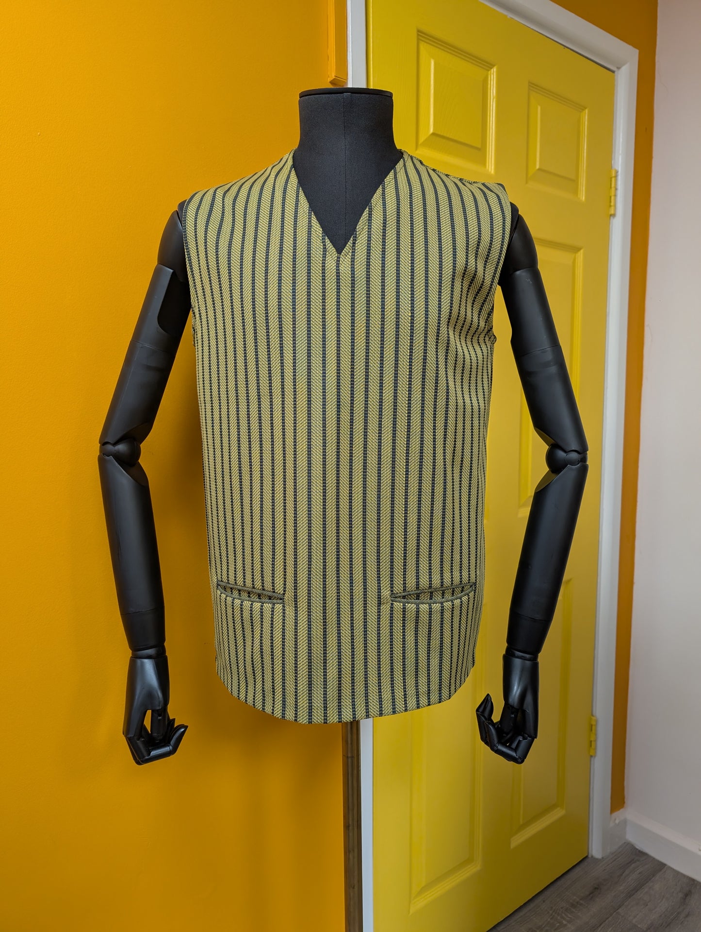 1960s men's crimplene vest