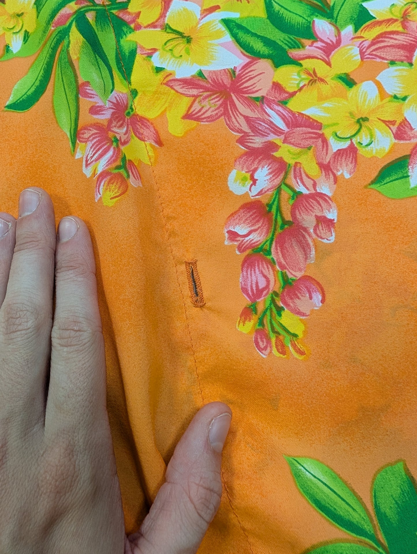 1970s Hilo Hattie's Hawaiian kaftan top