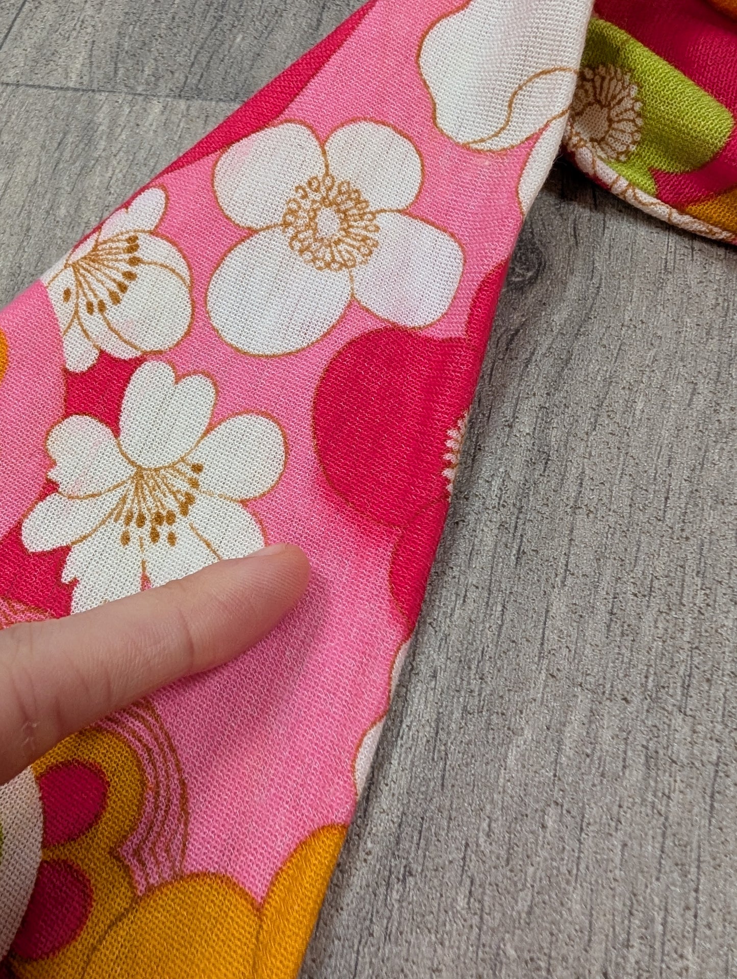 1960s Alistair Cowin psychedelic backless mini dress - S/8