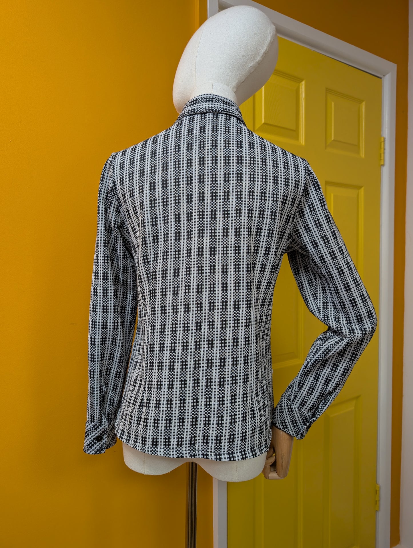 1970s St Michael crimplene dagger collar shirt - S