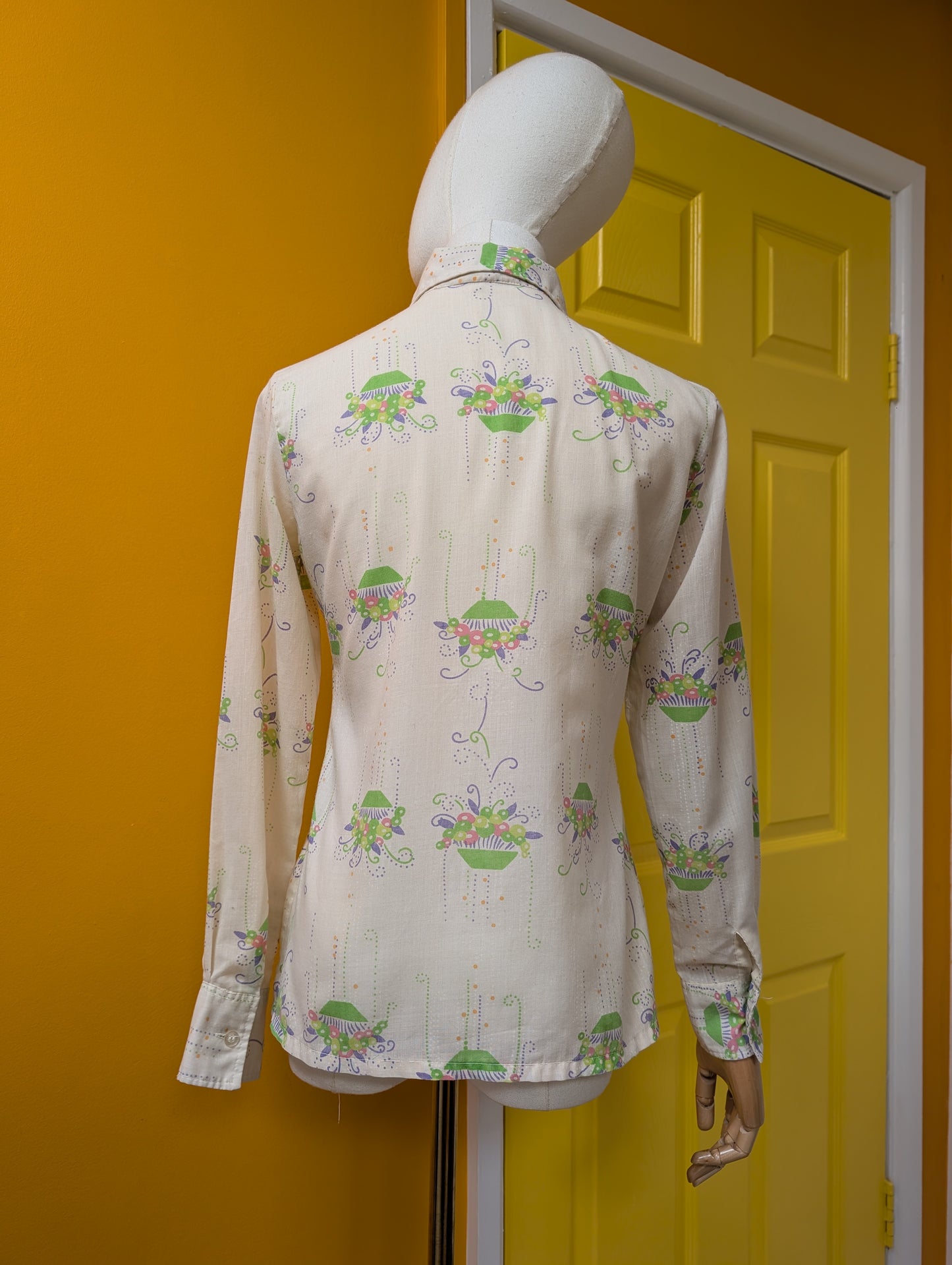 1970s dagger collar novelty print shirt - XS/6/8