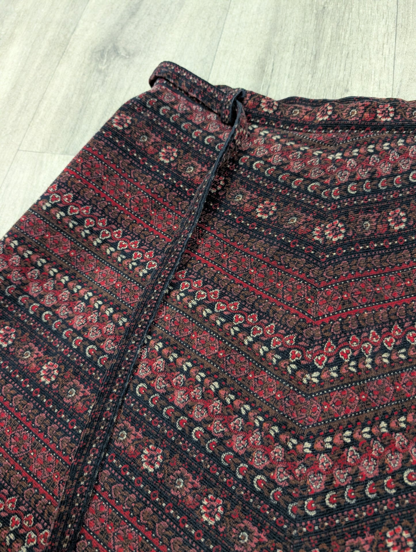 1970s needlecord skirt with belt - 26" waist