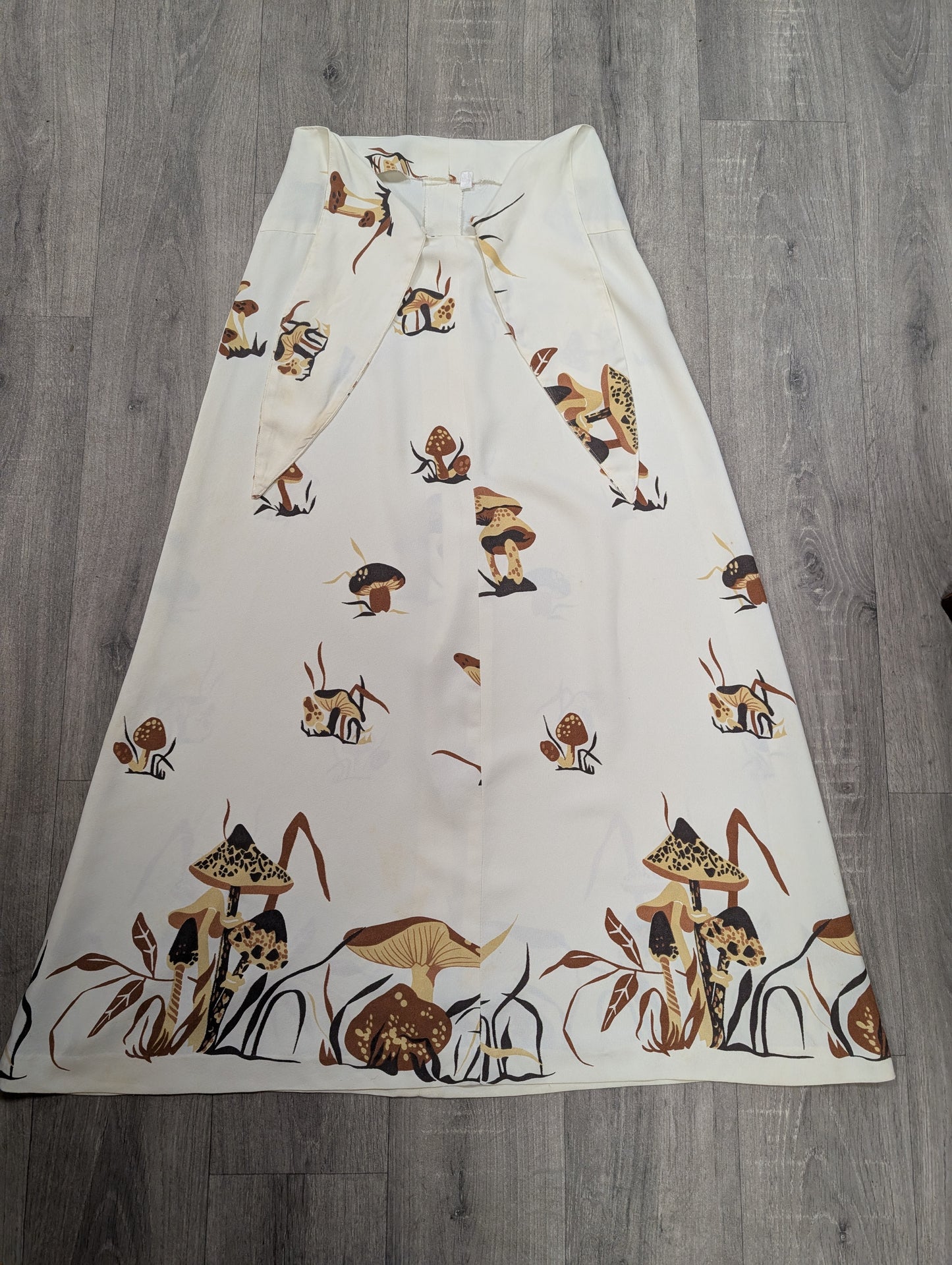 1970s novelty mushroom print halter top and skirt - S/8