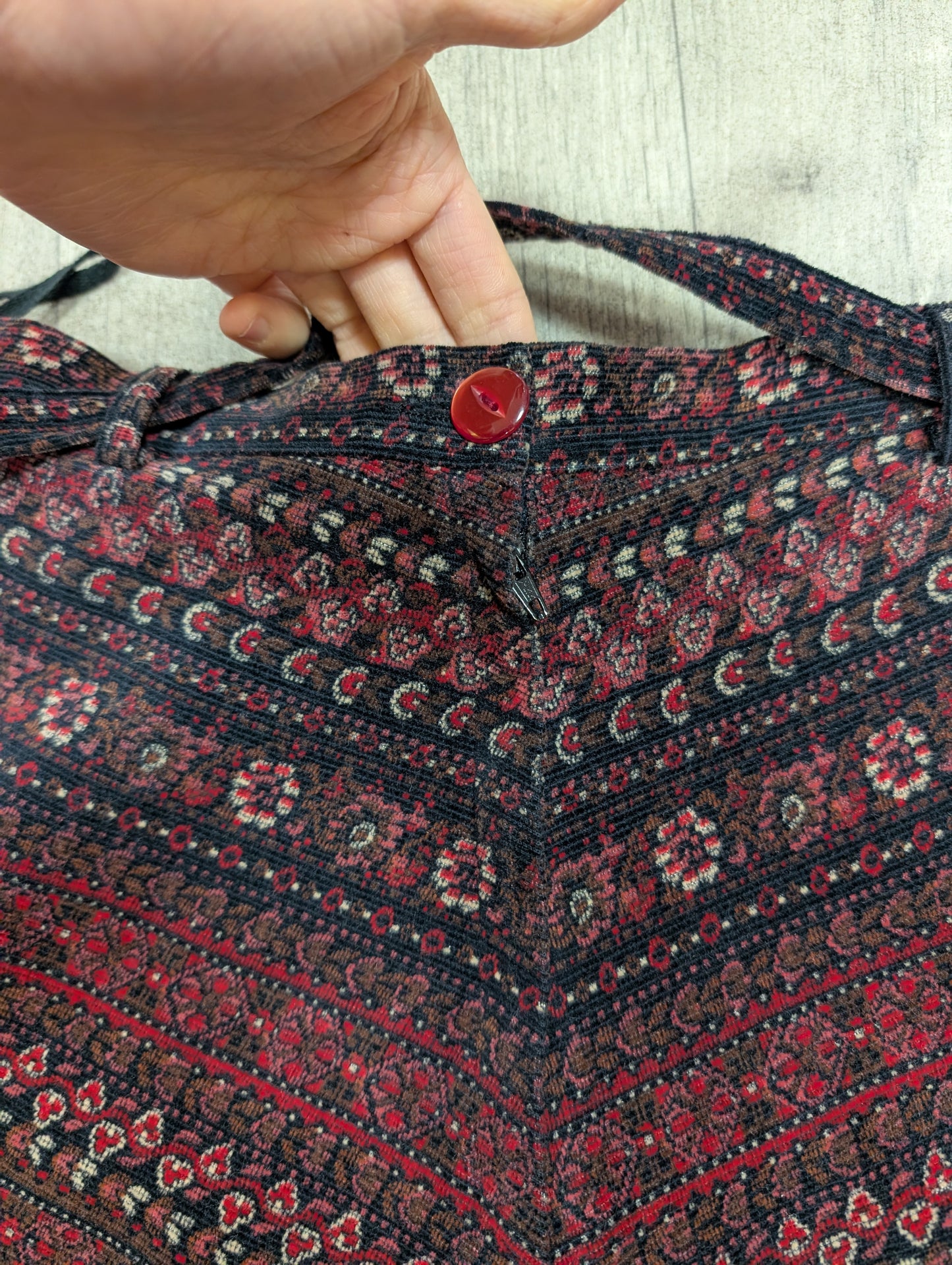 1970s needlecord skirt with belt - 26" waist