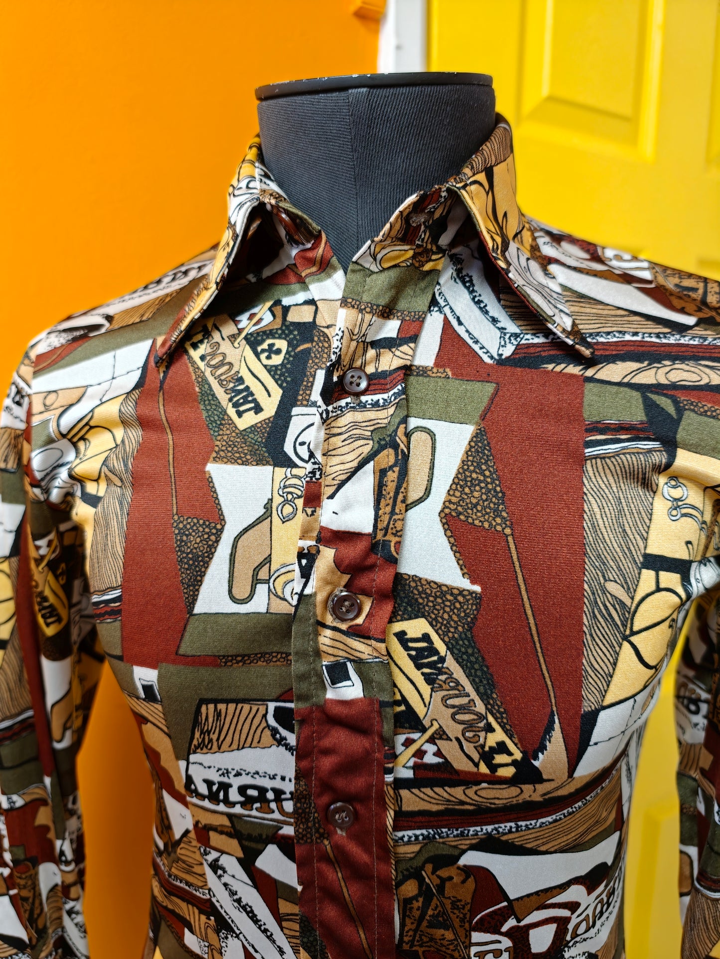 1970s Enrique Vera novelty print shirt