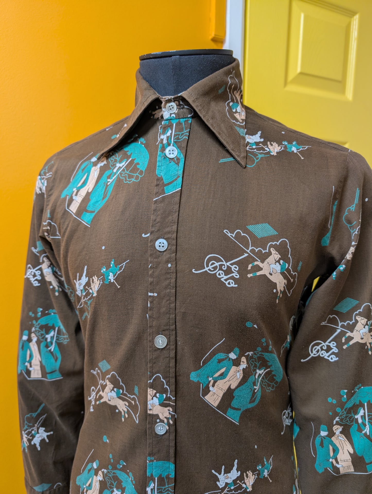 1970s Jonathan cotton Art Deco polo novelty print shirt