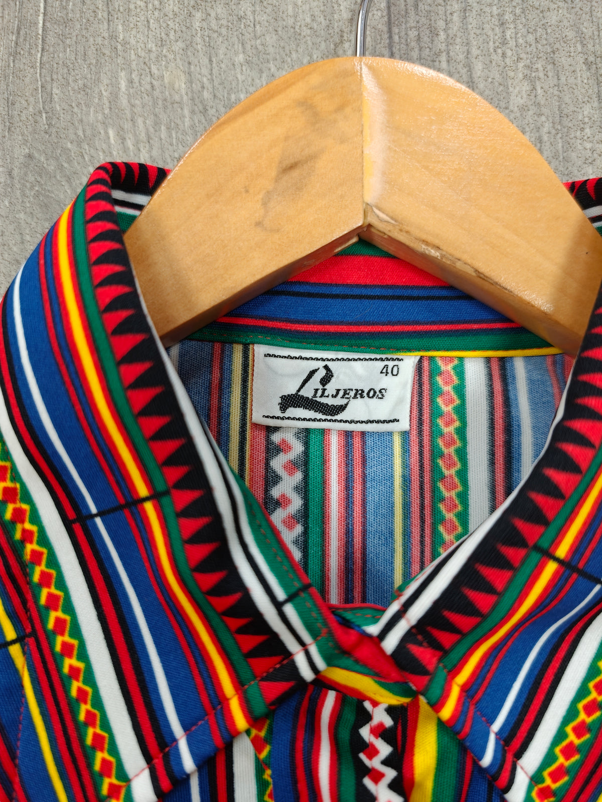 1970s dagger collar shirt - S