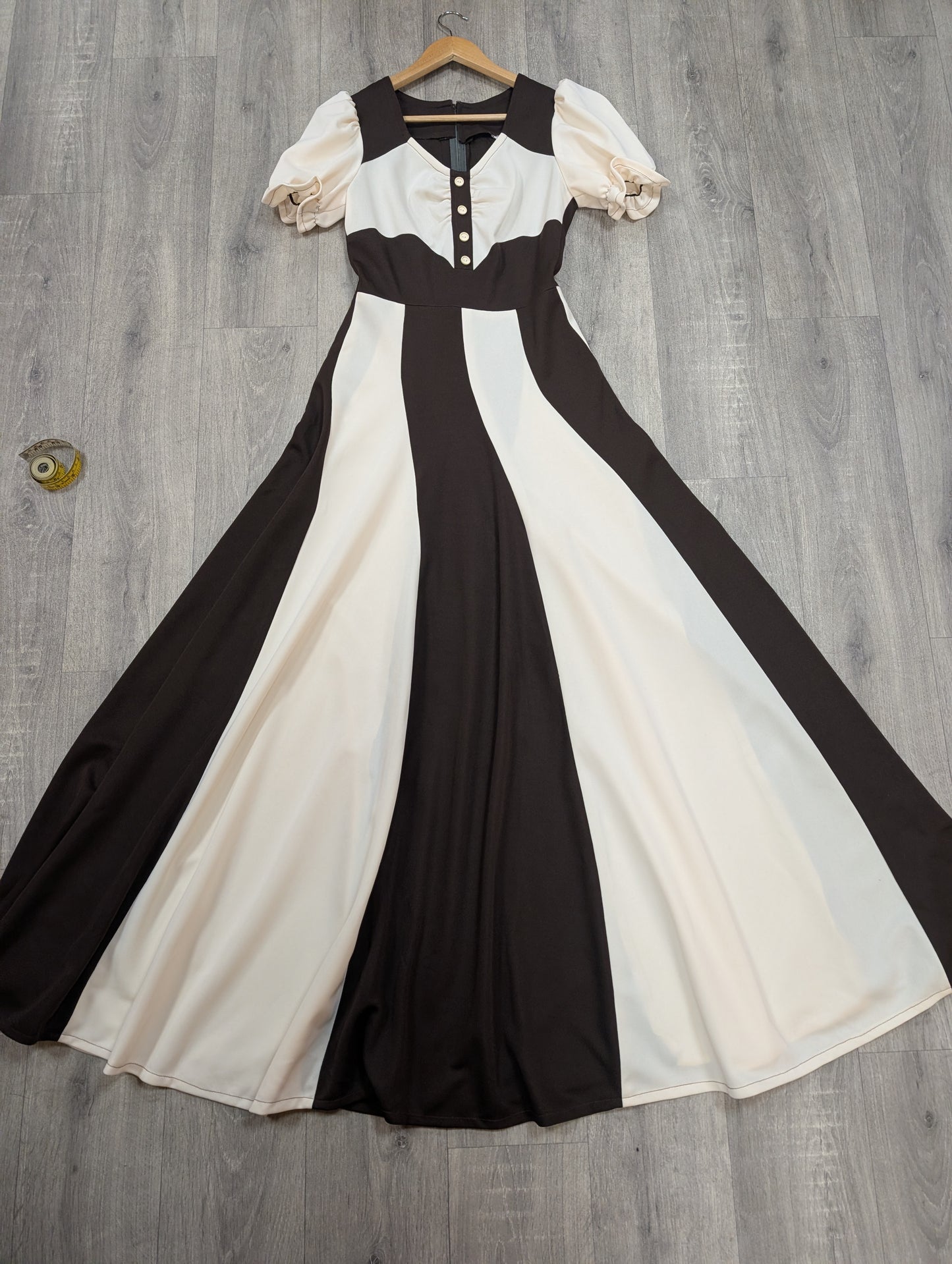 1970s brown & white swirl maxi dress - S/8