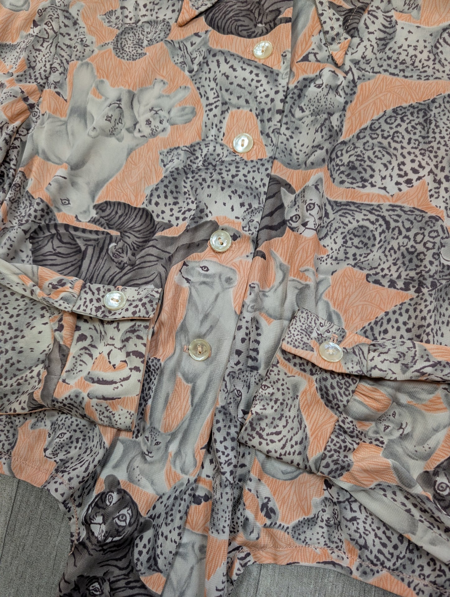 1970s You Babes novelty big cat print shirt - S