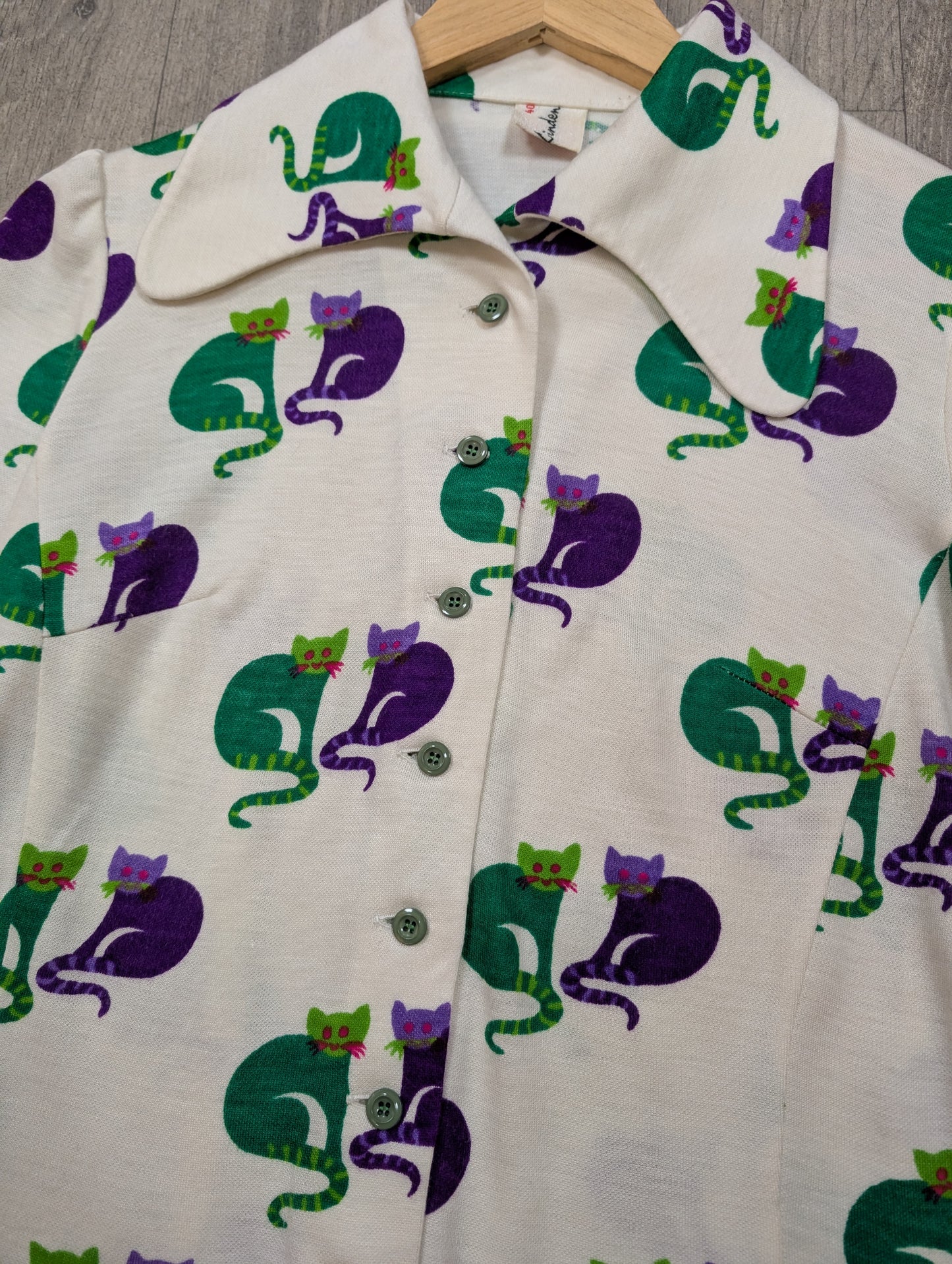 1970s Lucie Linden novelty cat (lemur?) print shirt - M