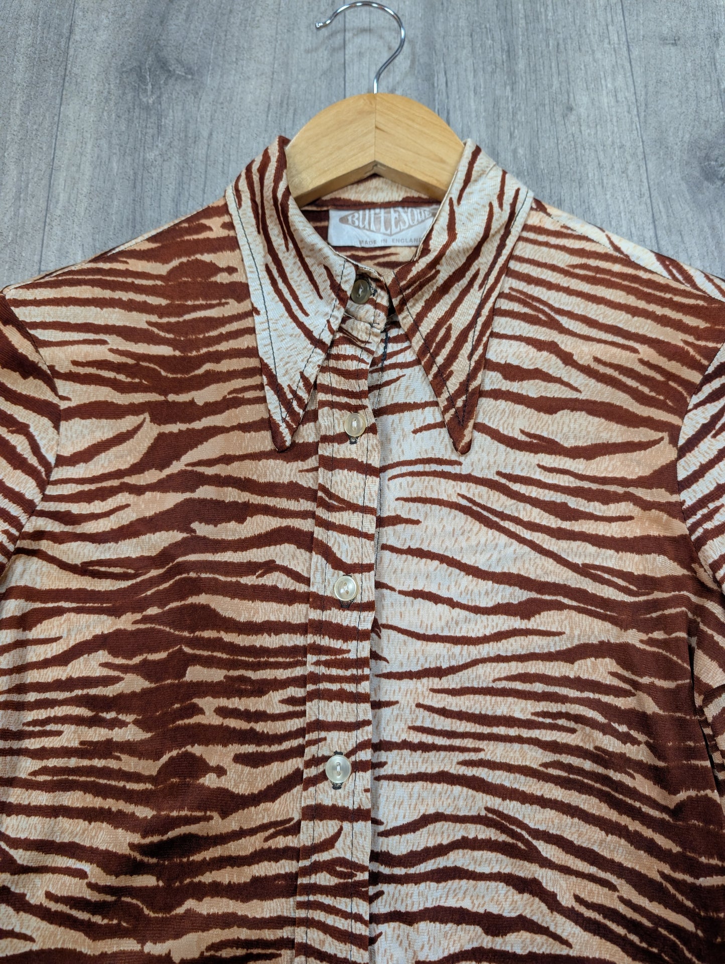 1970s Burlesque animal print dagger collar shirt - XS