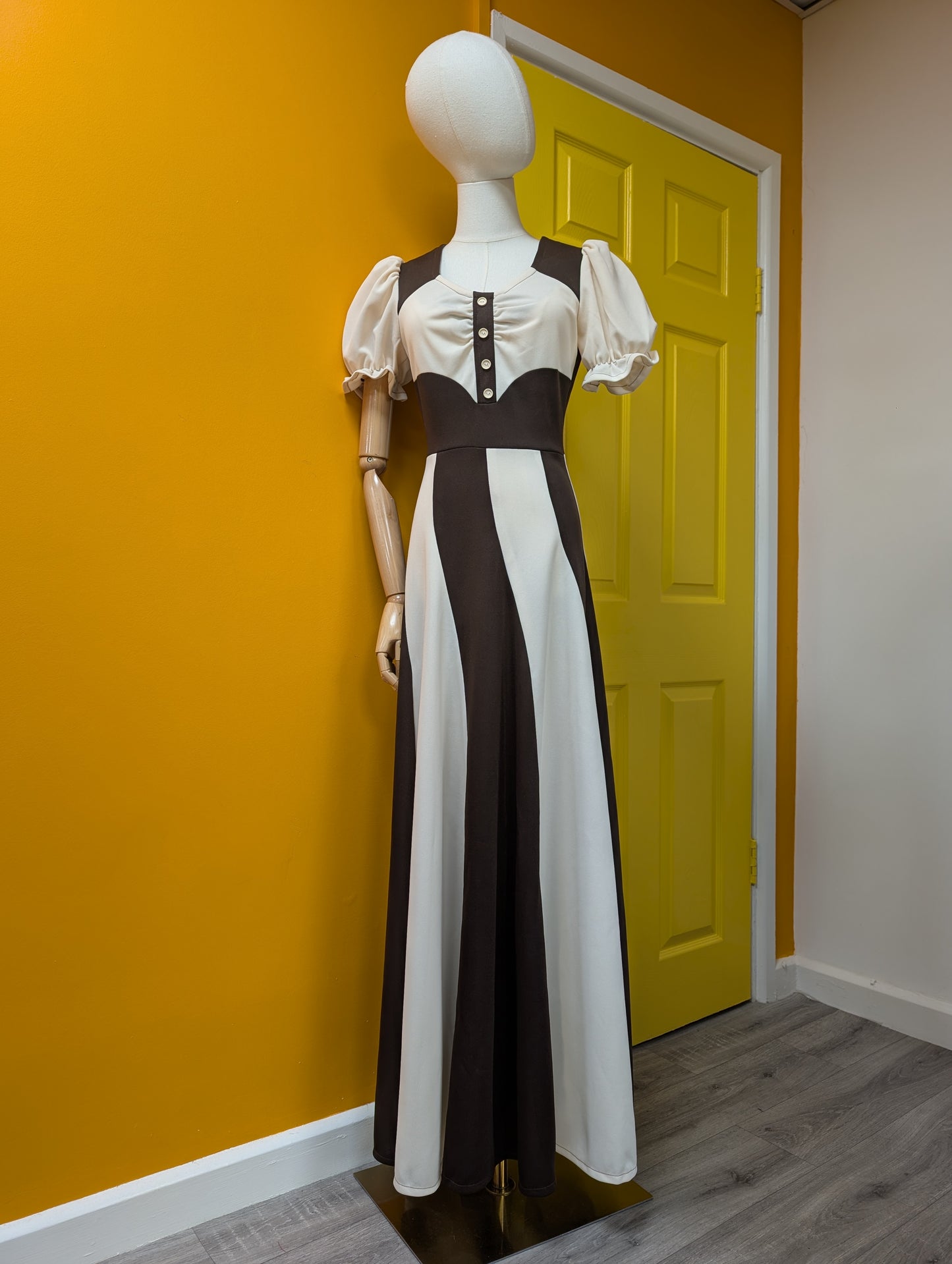 1970s brown & white swirl maxi dress - S/8