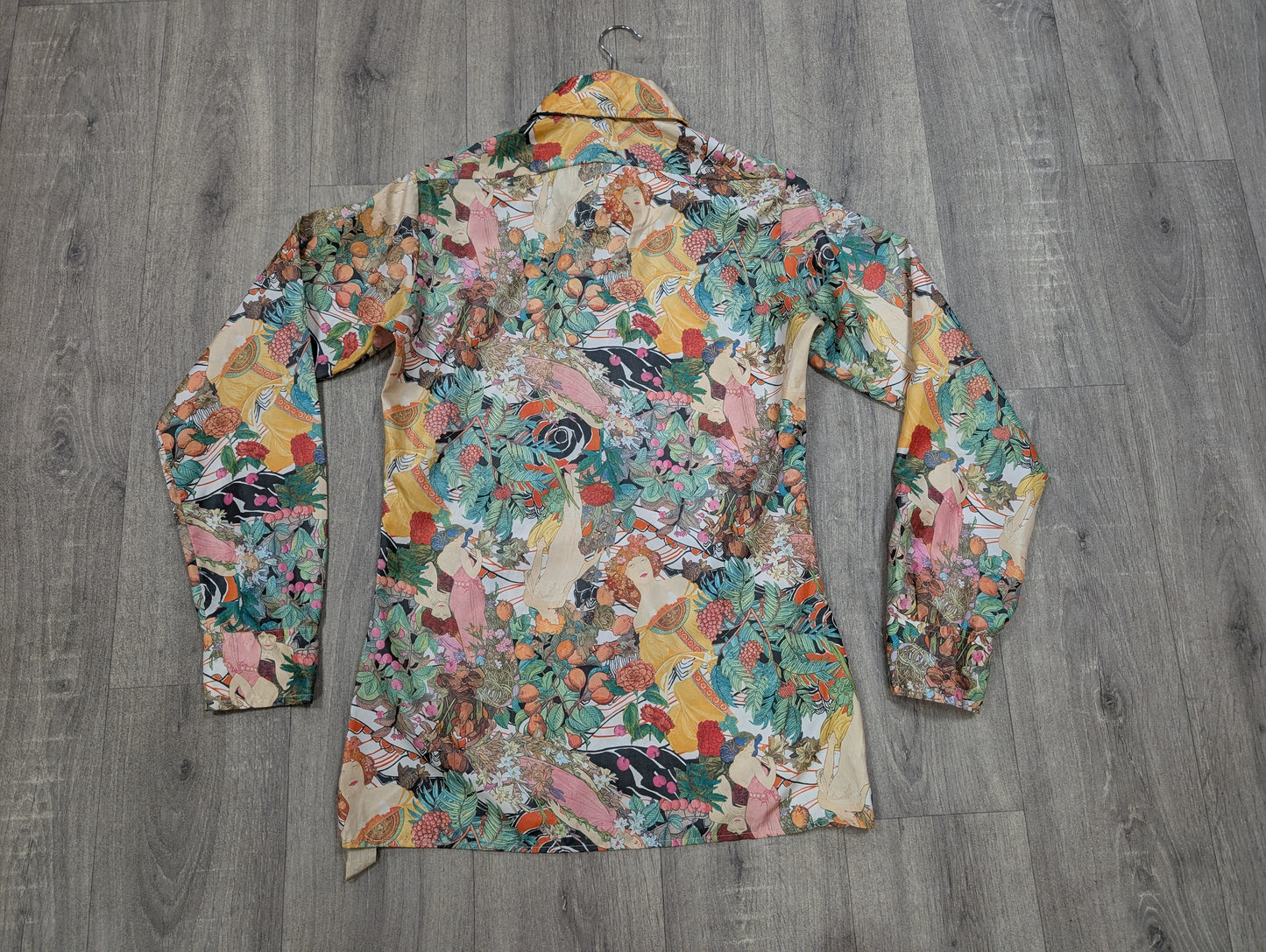 1970s Jason Earl novelty Alphonse Mucha print shirt