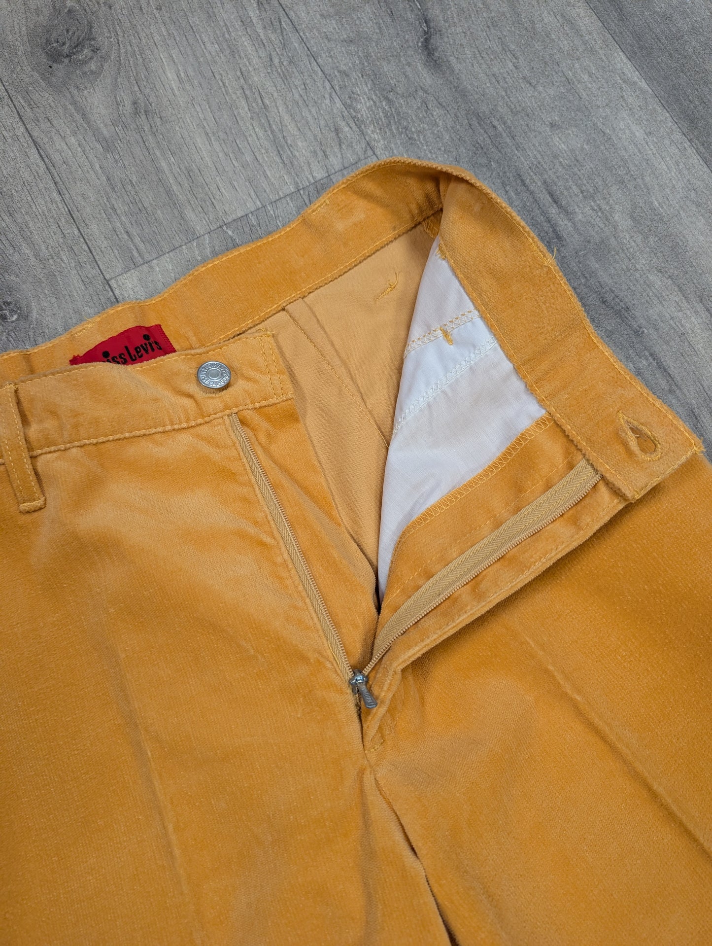 Deadstock 1970s Miss Levi's - 29"/30" waist