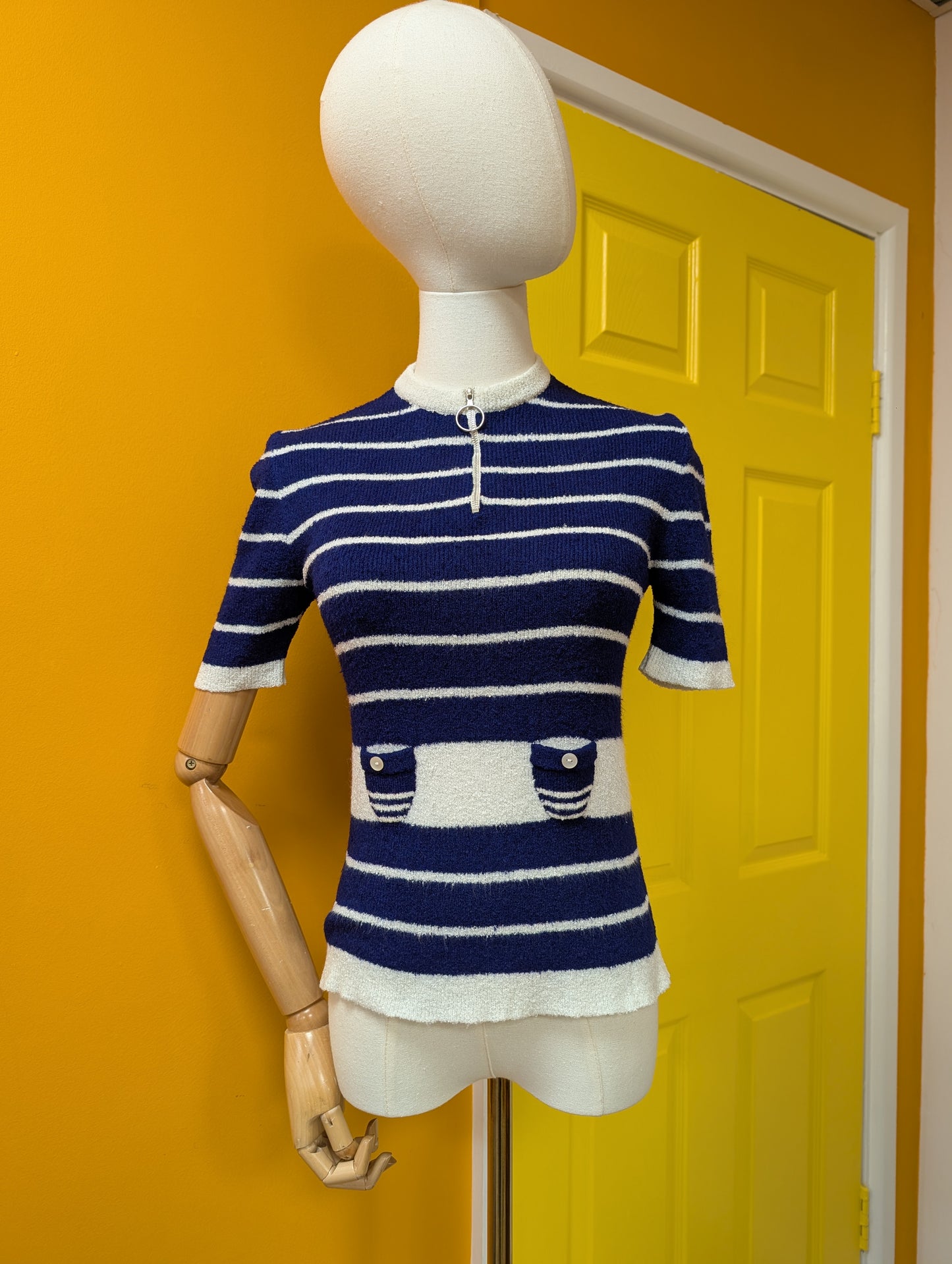 1960s navy & white knit top - XS/S