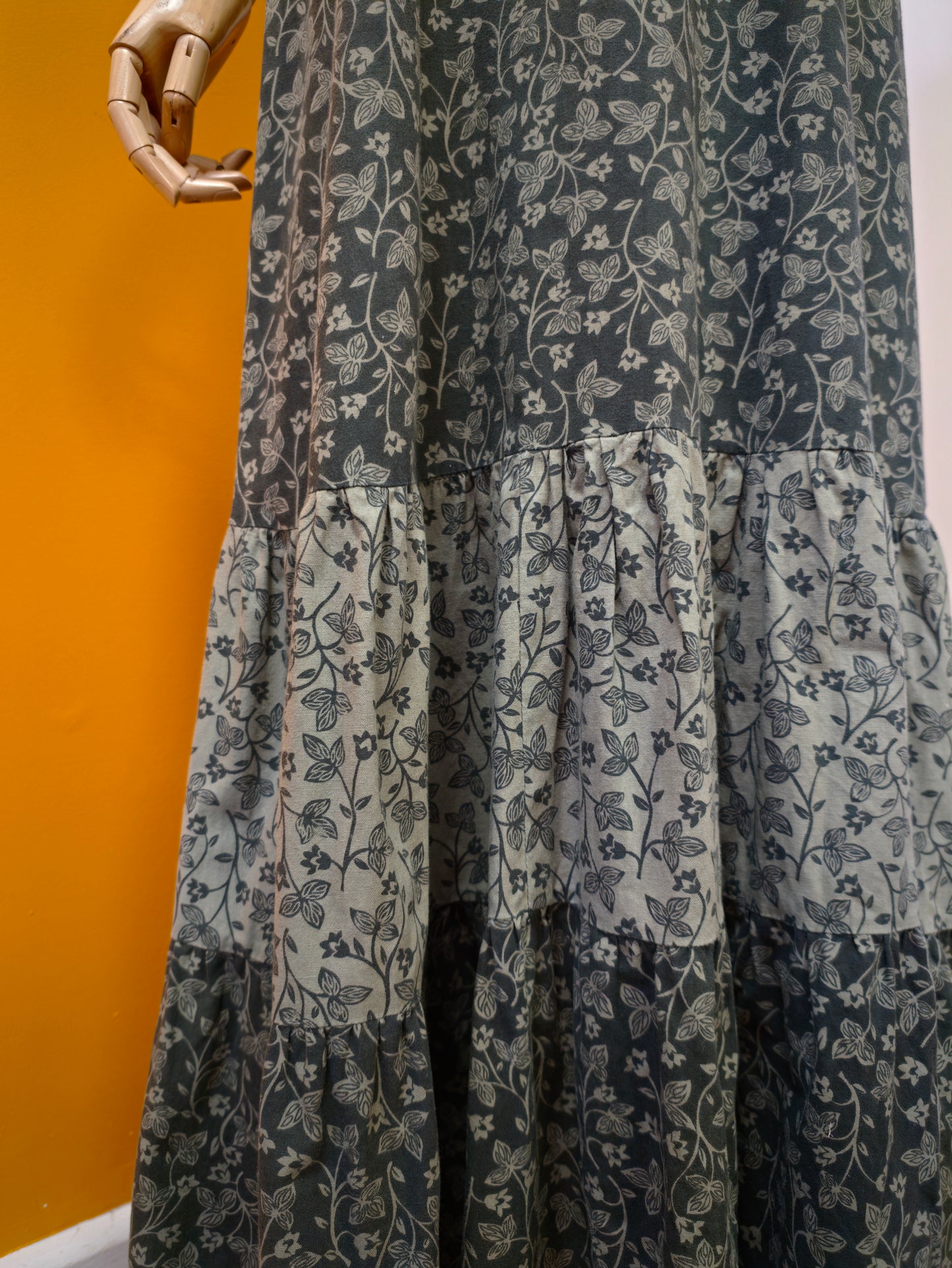1970s Shelana green floral tiered cotton dress - XS/S/6/8