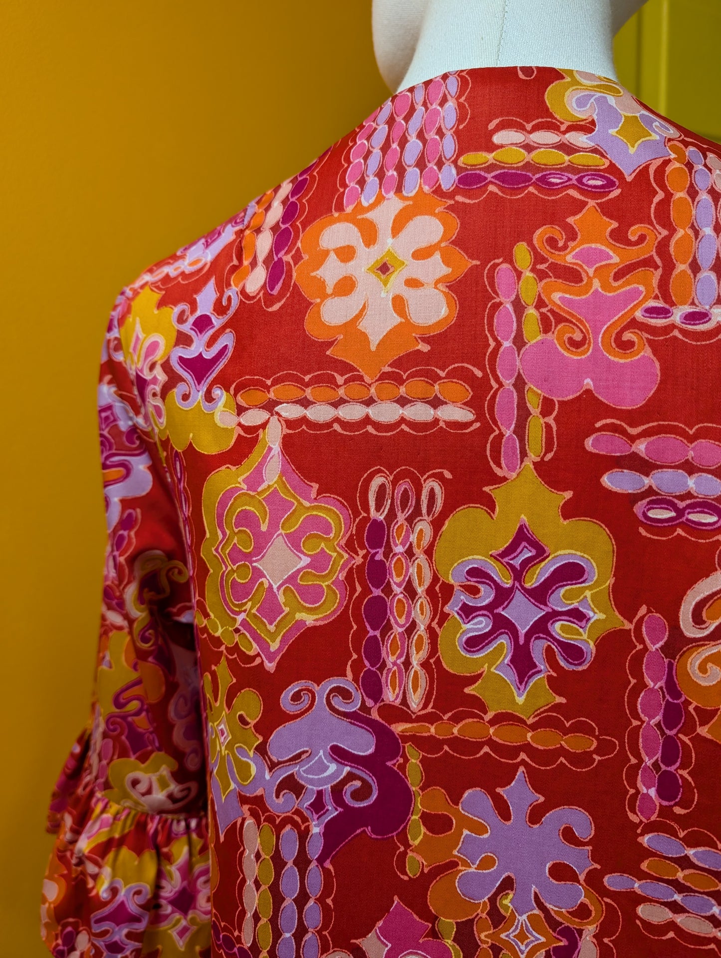 1960s St Michael psychedelic cotton housecoat with belt - S/8/10