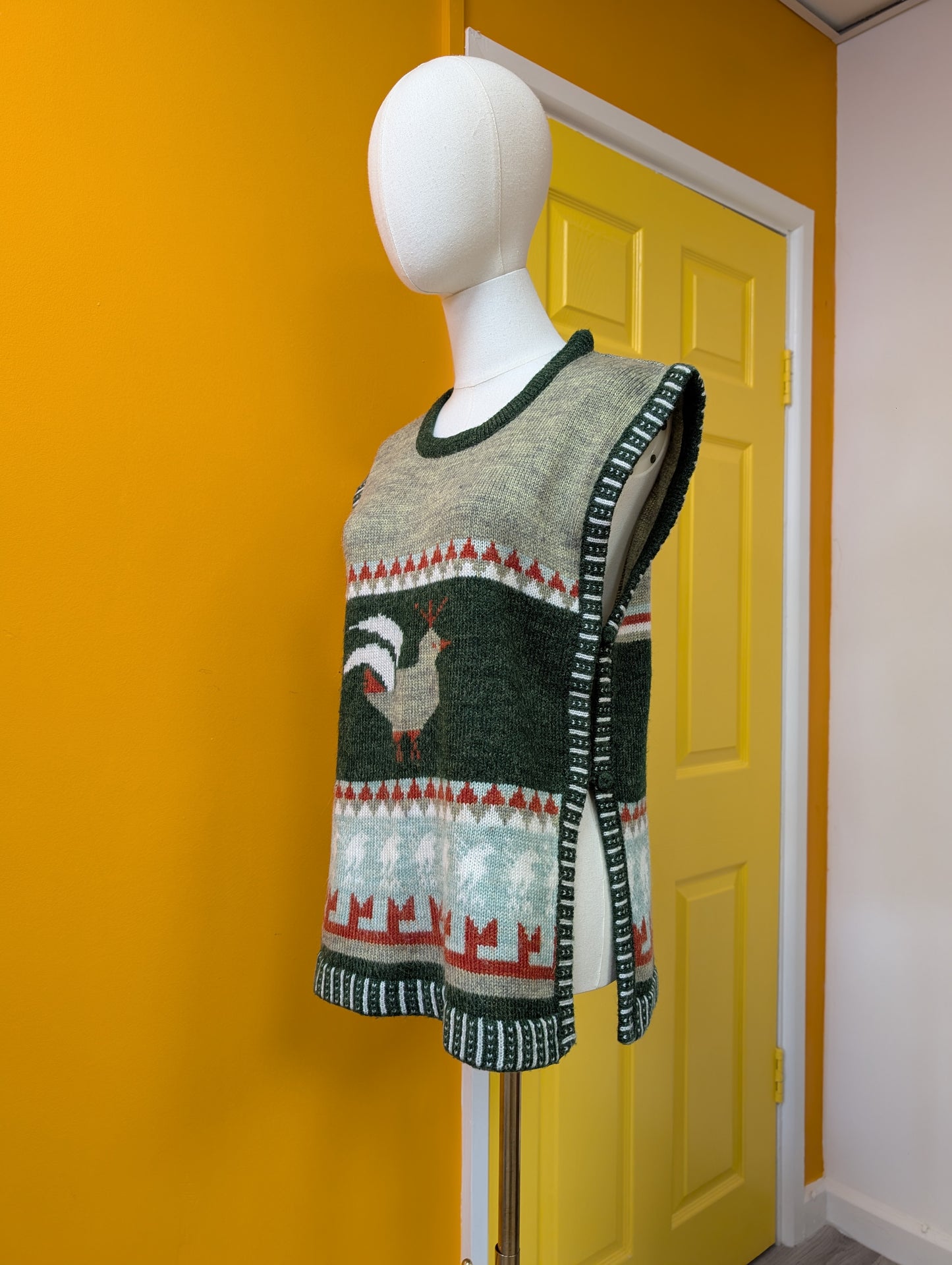 1970s Debenhams novelty acrylic tabard