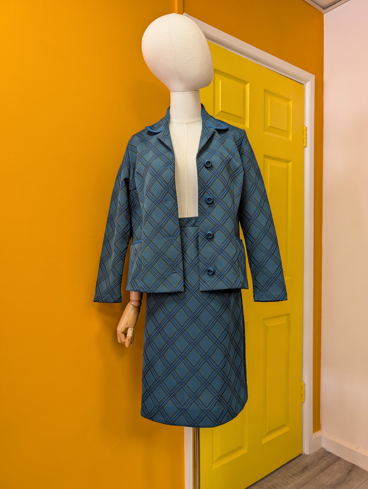 1960s Heathnit crimplene skirt suit - M/12