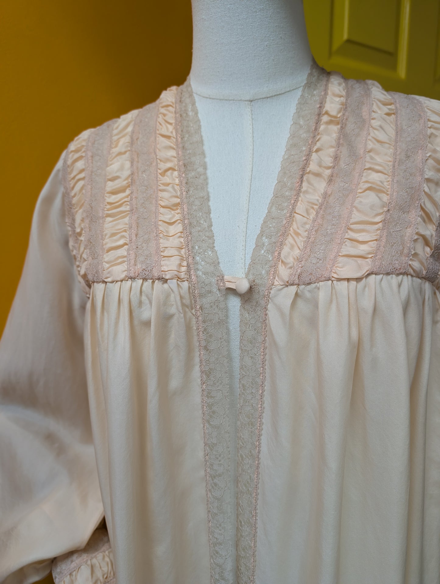 Gorgeous 70s/80s Janet Reger silk peignoir