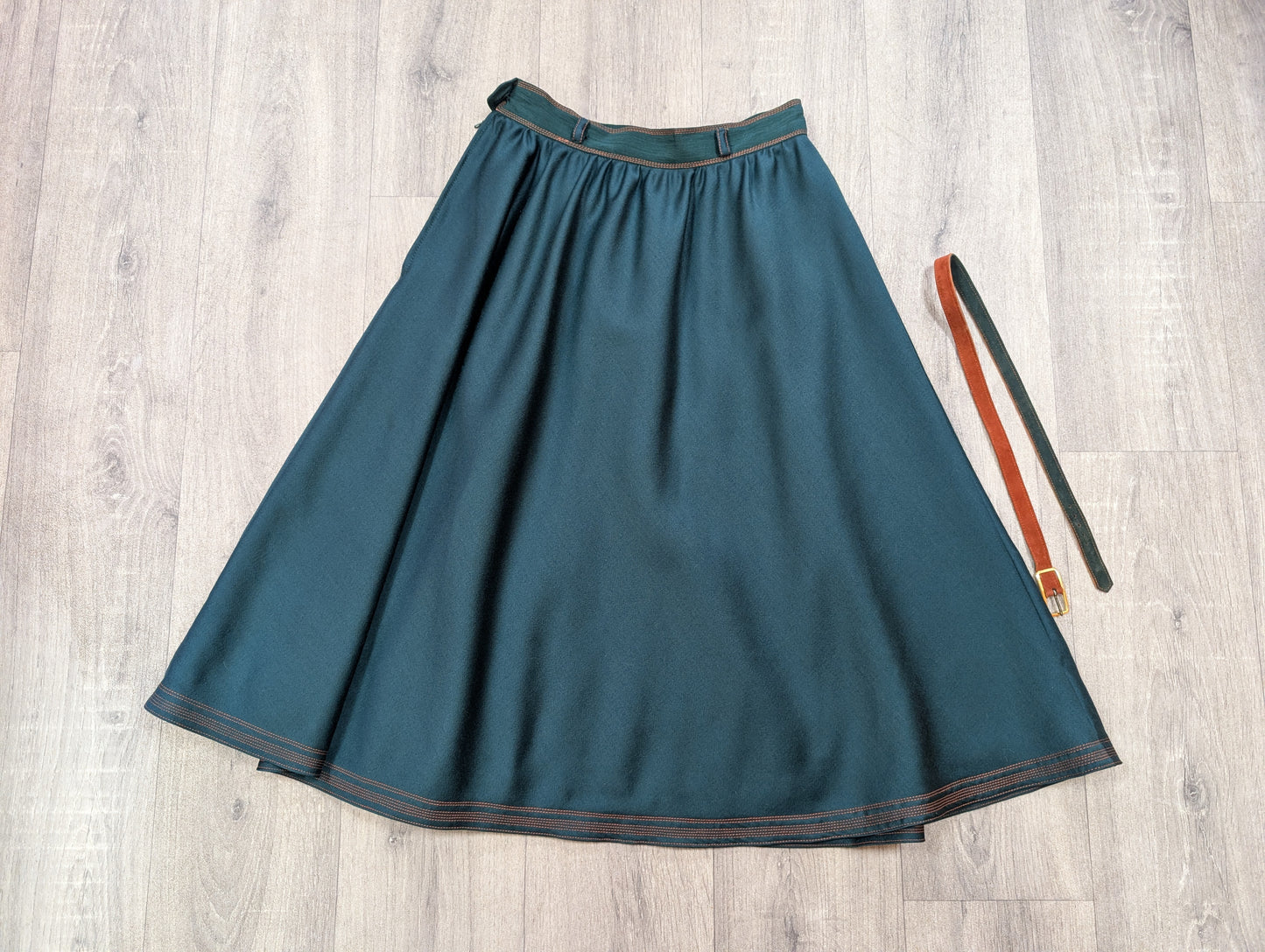 1970s Jean & Martin Pallant green wool suit - XS/S/6/8