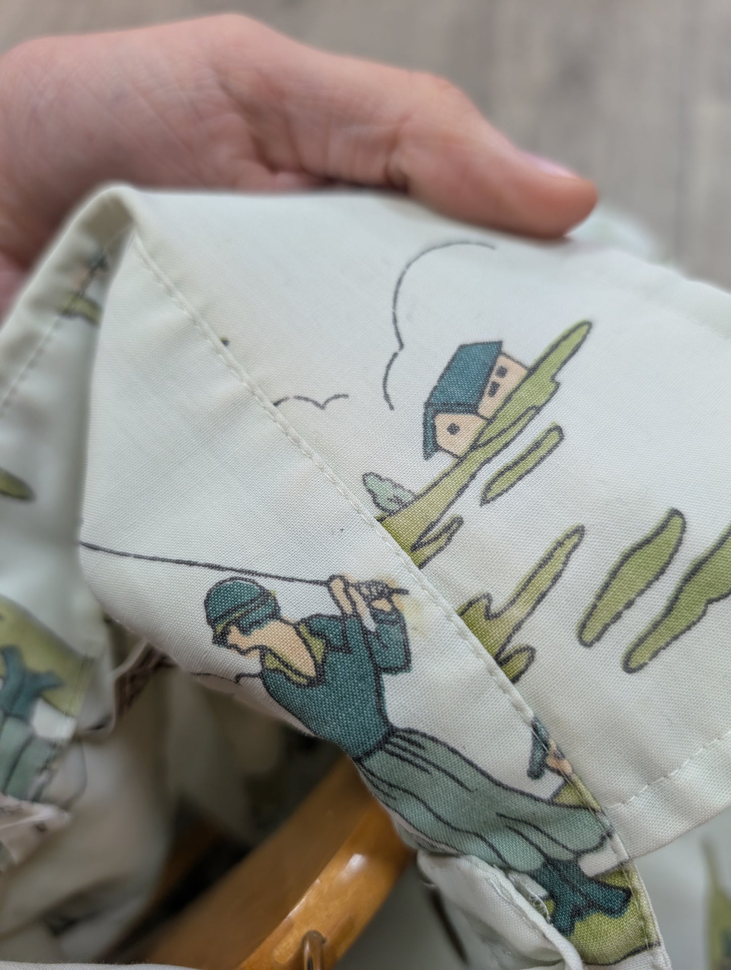 1970s Brutus novelty Art Deco golf print dagger collar shirt