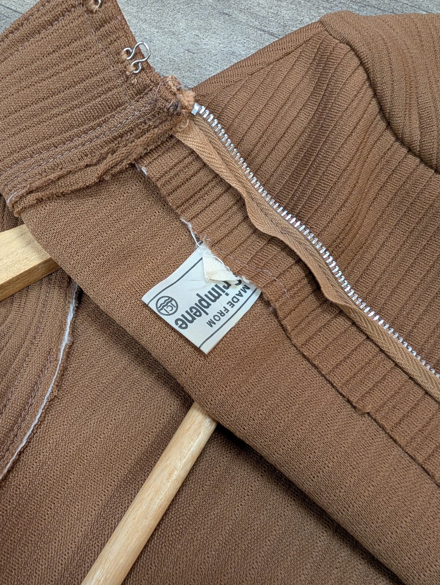 1960s brown crimplene dress - M/14