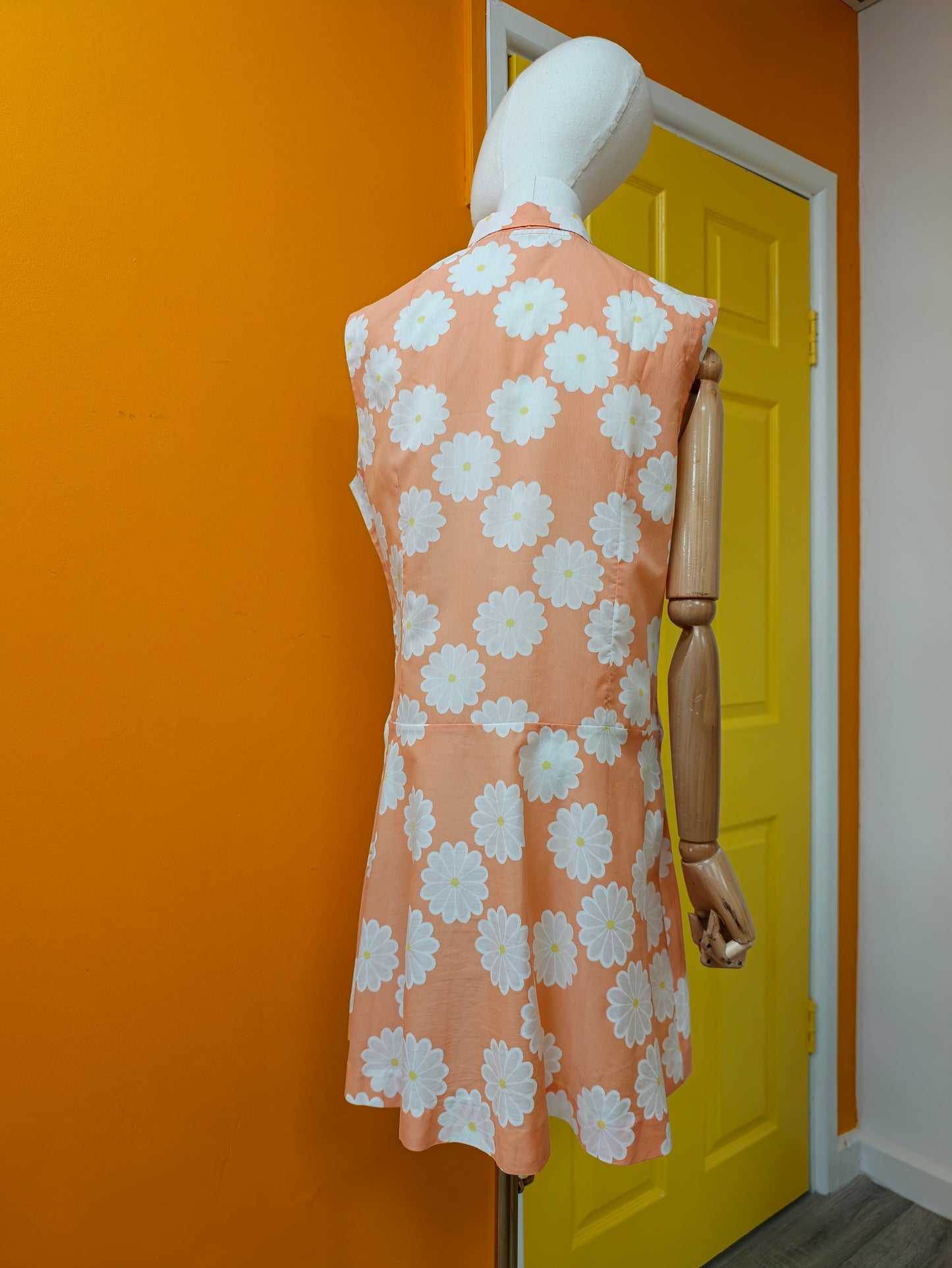 60s/70s daisy print dropped waist dress - M/14