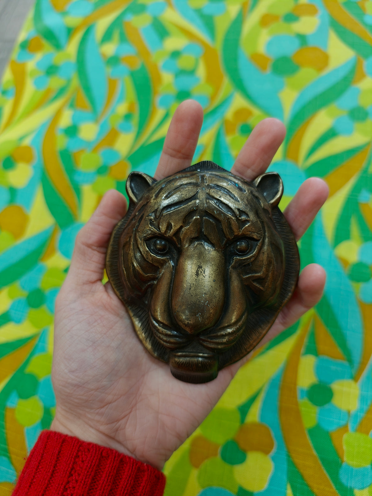 Tiger head belt buckle